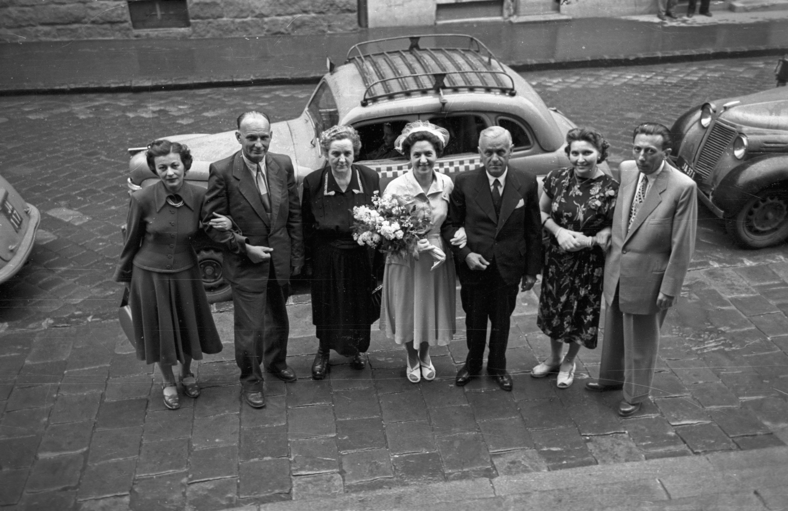 1956, Hámori Gyula, csoportkép, esküvő, taxi, Skoda 1101/1102 Tudor, Fortepan #123640