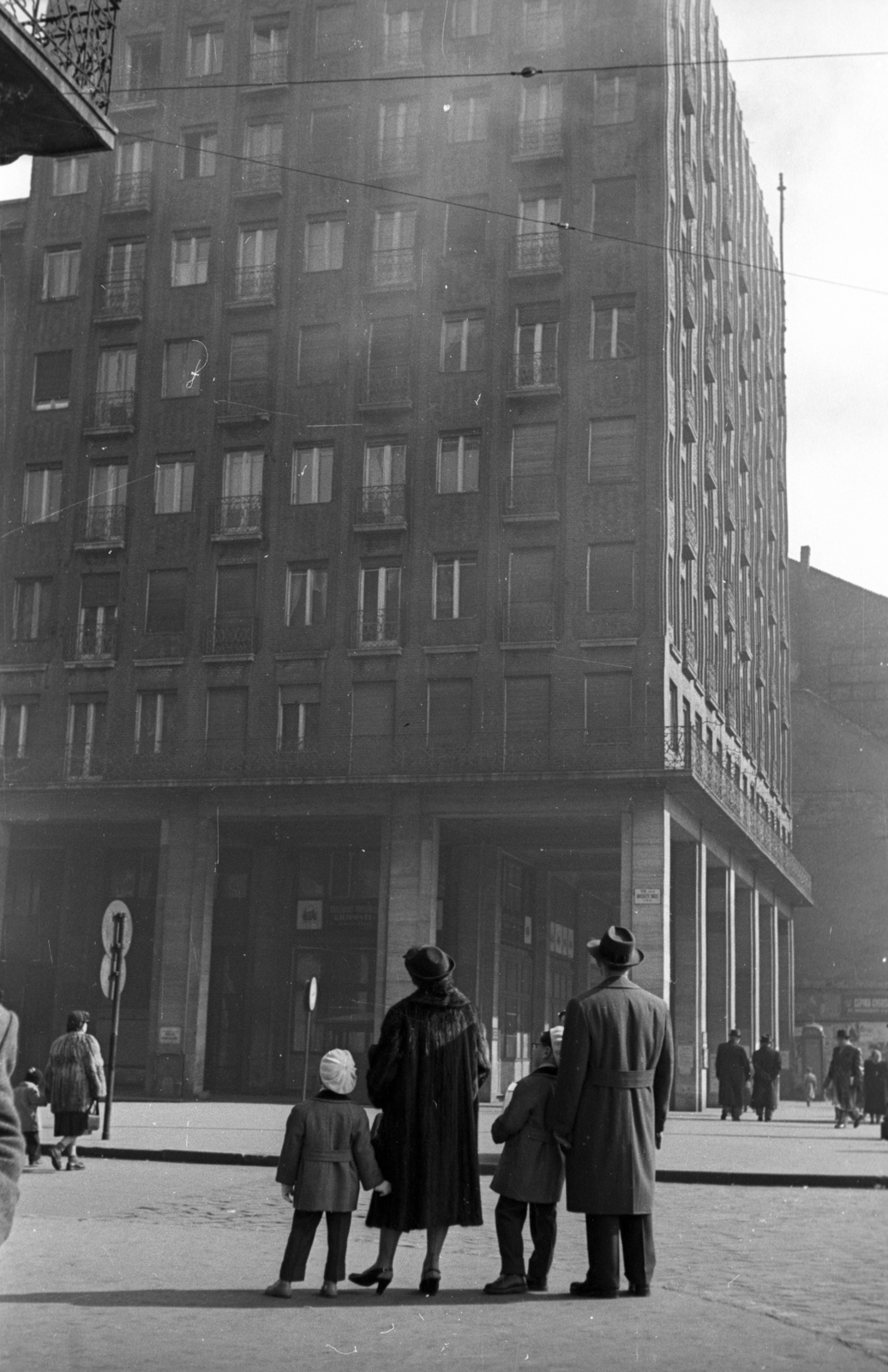 Hungary, Budapest VII., Károly (Tanács) körút 13-15., Madách Imre tér sarok., 1957, Hámori Gyula, Budapest, tenement house, modern architecture, Fortepan #123741