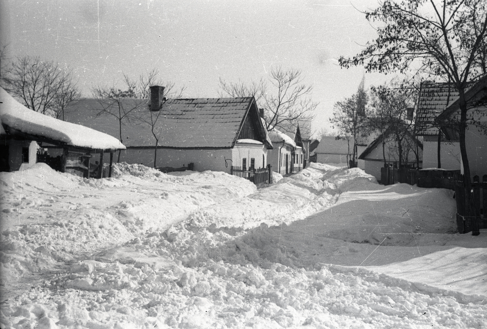 Hungary, Jászdózsa, 1940, Lenkey Márton, village, winter, snow, street view, Fortepan #124051