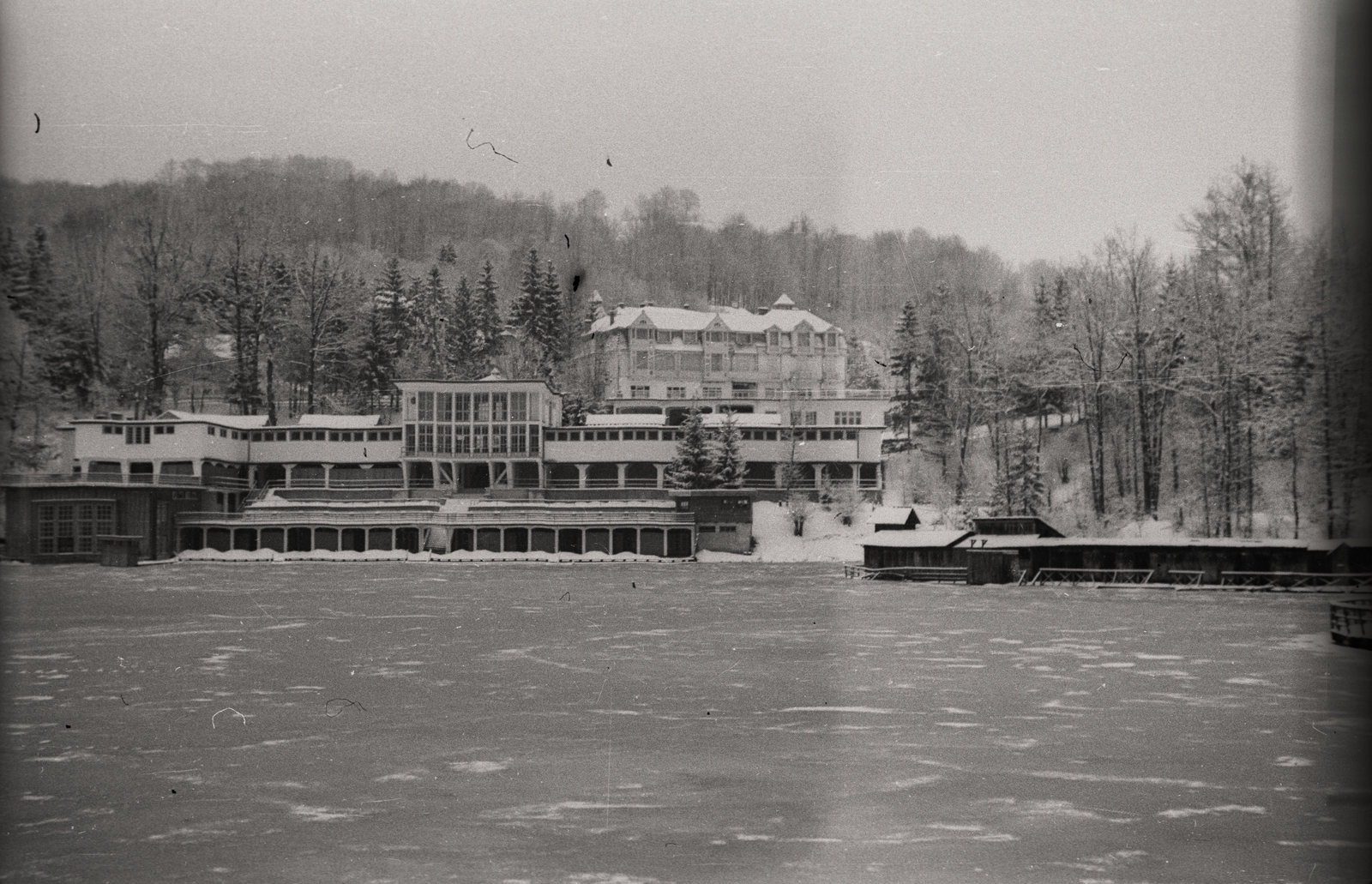 Románia,Erdély, Szováta, Szovátafürdő, Medve-tó., 1941, Lenkey Márton, Fortepan #124069