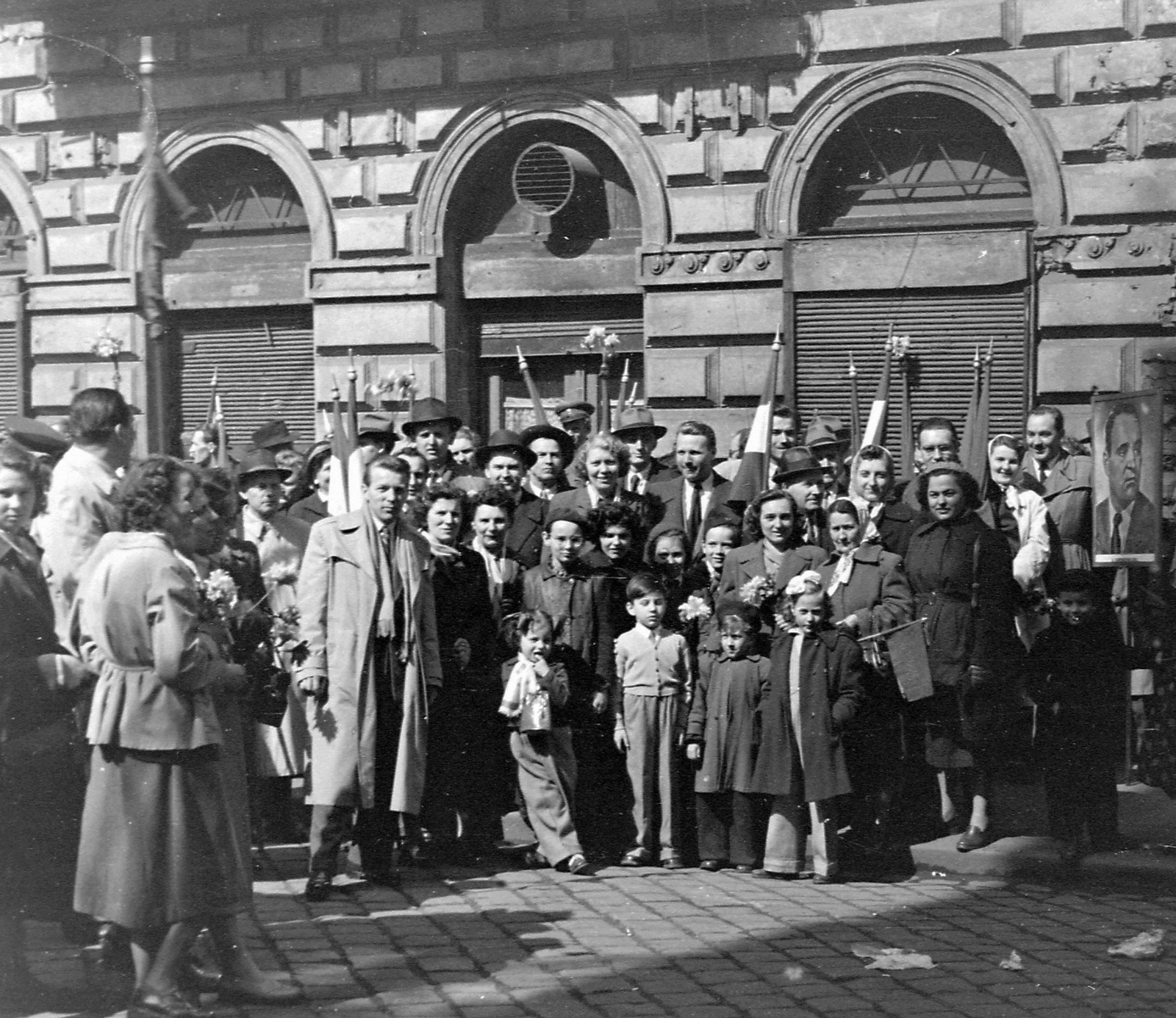 Hungary, Budapest VII., István (Landler Jenő) utca 34., 1954, Szent-tamási Mihály, Budapest, march, ashlar, Fortepan #12439