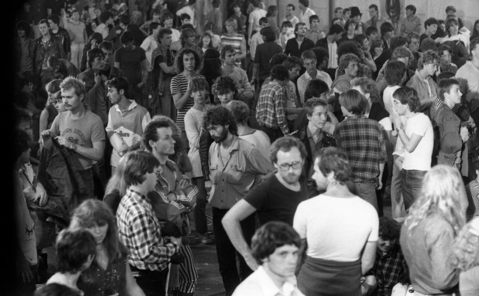 Hungary, Balatonfüred, a Magyar Hajó- és Darugyár Balatonfüredi Gyáregységének üzemcsarnoka. Új hullámos együttesek fesztiválja 1982. augusztus 7-én., 1982, Urbán Tamás, Fortepan #124864