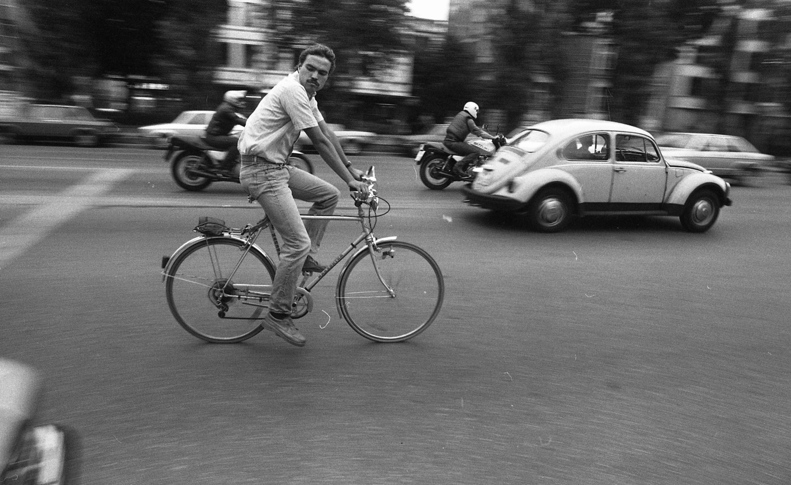 1982, Urbán Tamás, bicycle, motorcycle, automobile, Fortepan #124930