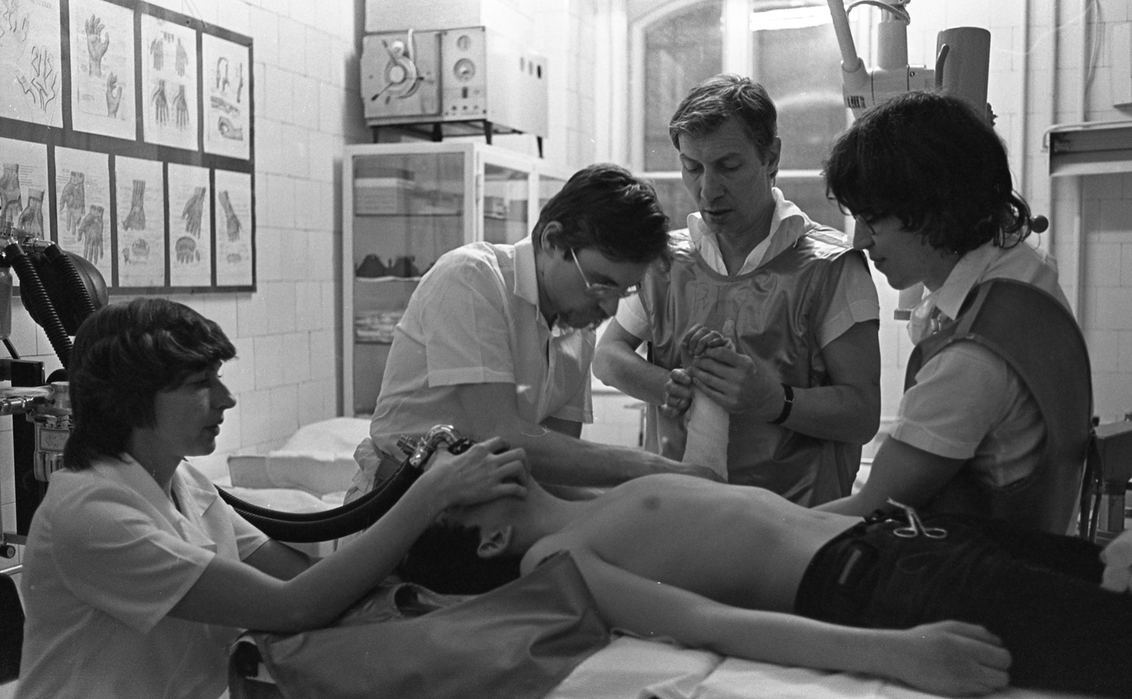 Hungary, Budapest VIII., Heim Pál Gyermekkórház, baleseti ügyelet, sürgősségi ellátás., 1984, Urbán Tamás, medical institution, Budapest, Fortepan #125195
