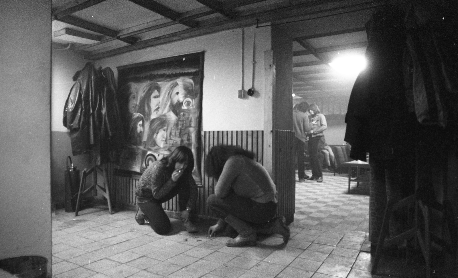 Hungary, Pécs, Hajnóczy út 41., a Ságvári Endre Művelődési Ház (később Pécsi Harmadik Színház) alagsori ifjúsági klubja (ekkor »csövesklub« néven ismert)., 1981, Urbán Tamás, Fortepan #125278