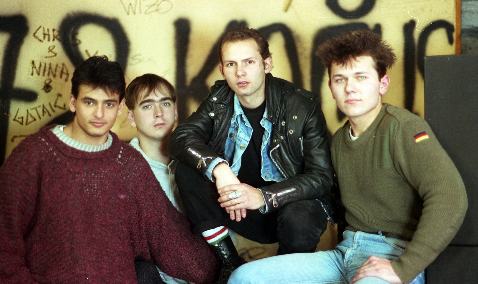 Magyarország, Budapest VIII., Golgota út, Fekete Lyuk, alternatív klub a Vörösmarty Művelődési Ház pincéjében. A felvétel 1992-ben készült., 1990, Urbán Tamás, színes, Budapest, rendszerváltás, Fortepan #125363