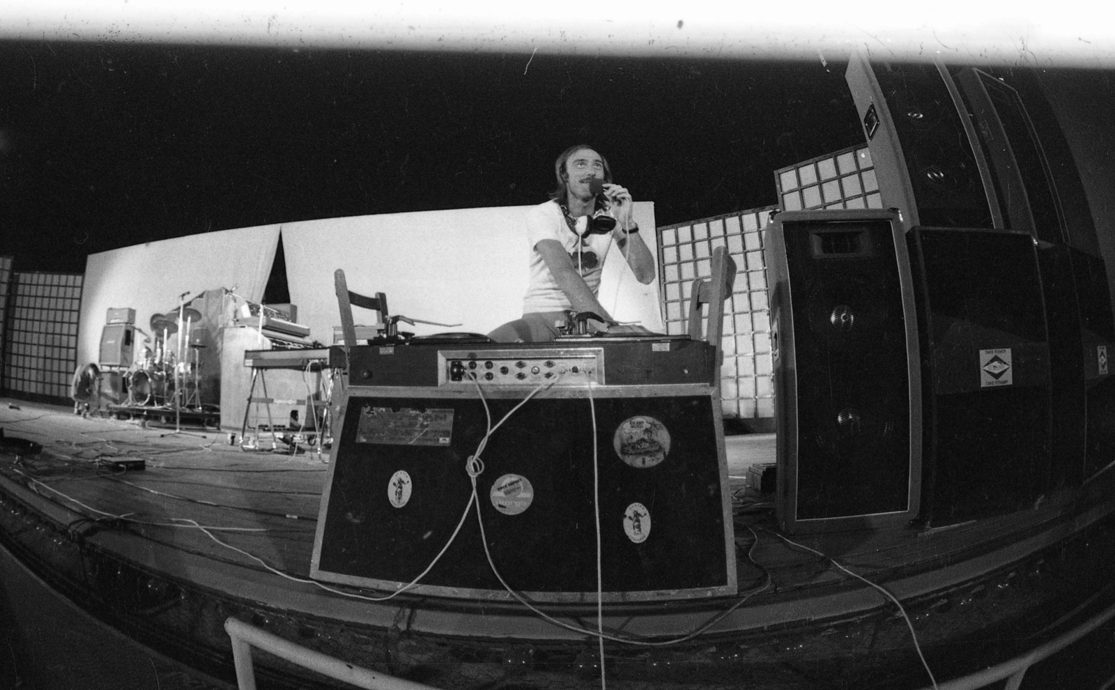 Magyarország, Balatonfüred, Balatonfüredi Szabadtéri Színpad. Keresztes Tibor (Cintula) lemezlovas / disc jockey., 1985, Urbán Tamás, Fortepan #125712