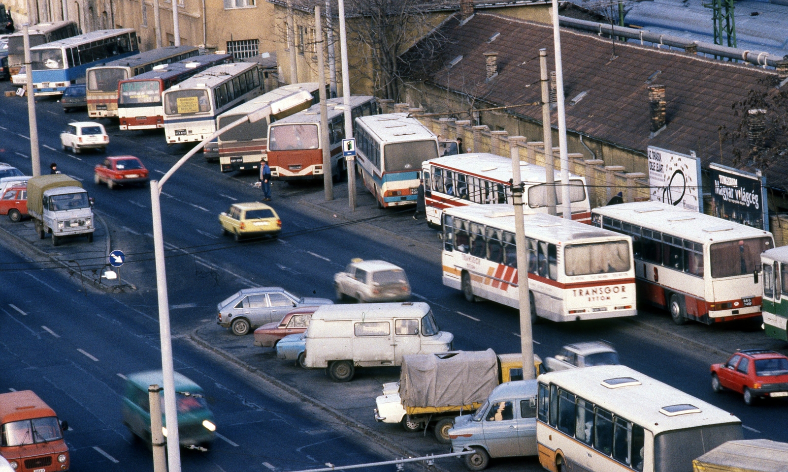 Hungary, Budapest VIII., Kerepesi út, KGST piac. Kilátás az Ügetőpálya tornyából a Keleti pályaudvar felé., 1989, Urbán Tamás, transport, colorful, Budapest, Polish market, Fortepan #125792