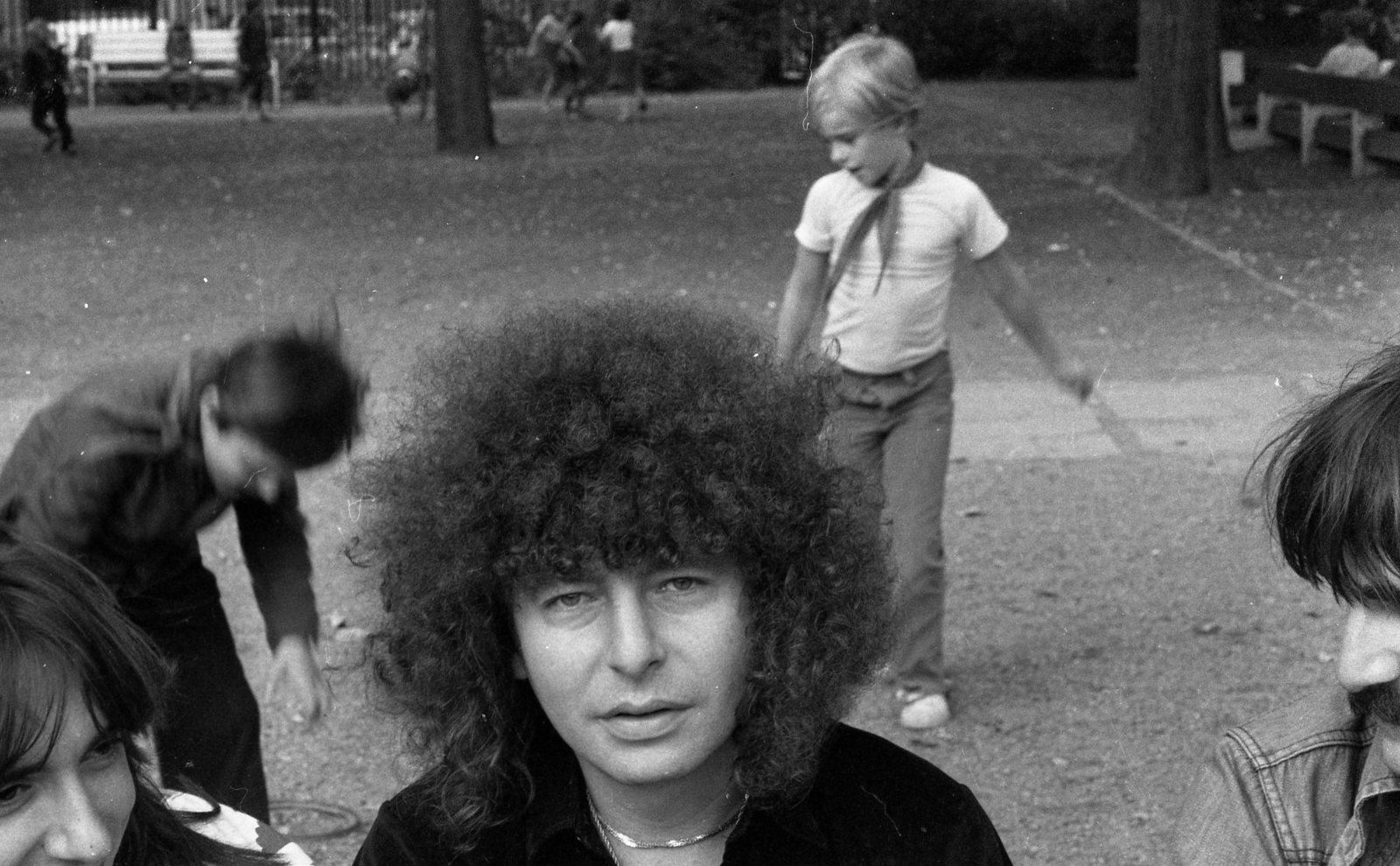 Hungary, Budapest VII., Klauzál tér, a V’Moto-Rock együttes tagjai: Lerch István, Demjén Ferenc és Menyhárt János., 1981, Urbán Tamás, Budapest, long-haired, Fortepan #126034