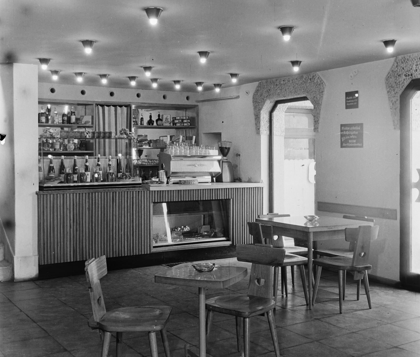 Hungary, Szekszárd, Sió Csárda a 6-os főút mellett., 1966, Bauer Sándor, coffee machine, shop interior, Fortepan #126160