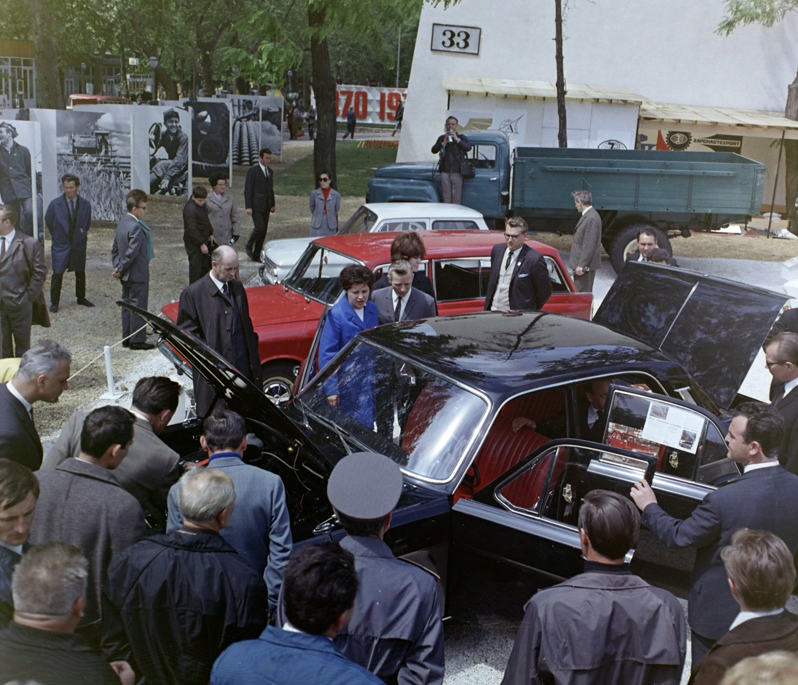 1975, Bauer Sándor, színes, GAZ-márka, ZIL-márka, GAZ 24 Volga, Fortepan #126170