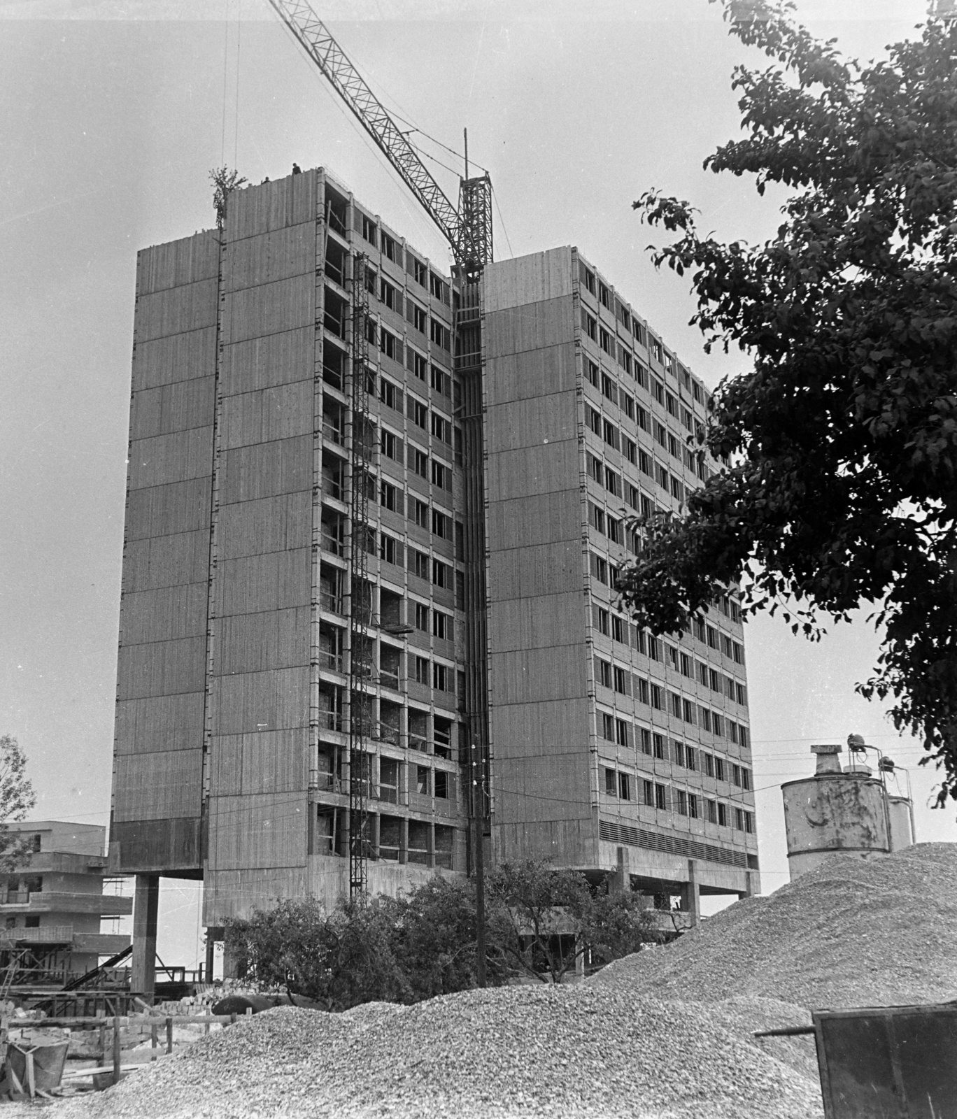 Magyarország, Balatonfüred, a Hotel Marina építkezése., 1968, Bauer Sándor, építkezés, daru, magasház, Fortepan #126248