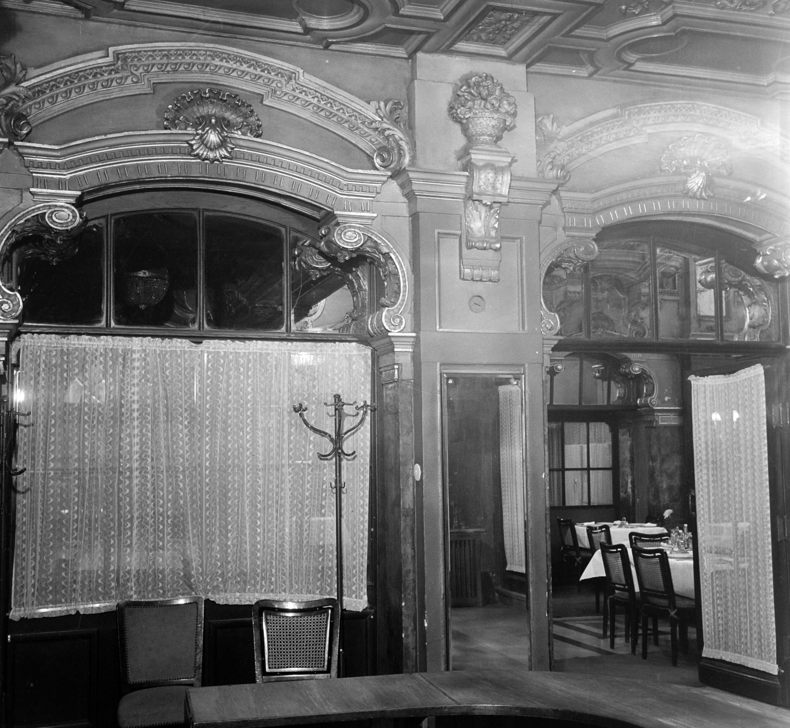 Hungary, Budapest VII., Hungária (korábban és ma New York) kávéház., 1968, Bauer Sándor, Budapest, Fortepan #126509