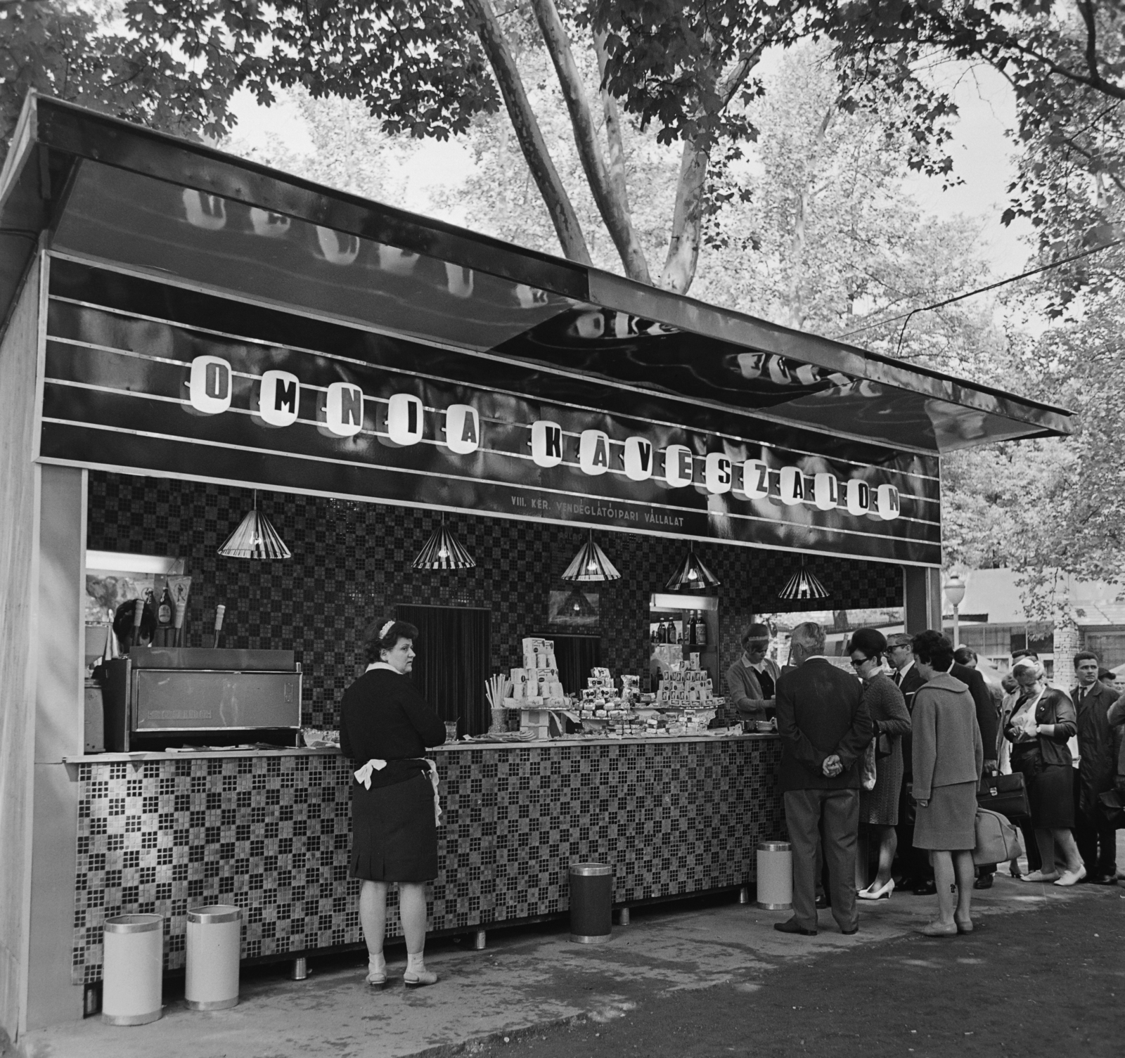 Magyarország, Városliget,Budapesti Nemzetközi Vásár, Budapest XIV., Omnia kávézó., 1969, Bauer Sándor, kávé, Budapest, Omnia-márka, kávé-tea üzlet, Fortepan #126622