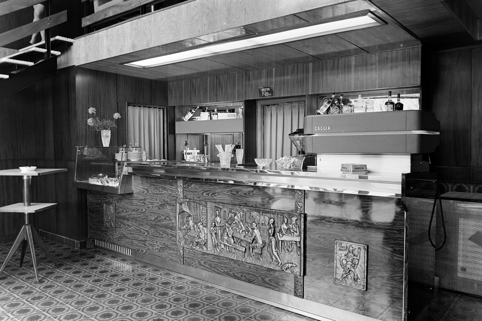 Magyarország, Budapest IX., Üllői út 89/c, Medikus eszpresszó., 1971, Bauer Sándor, Budapest, Fortepan #126836
