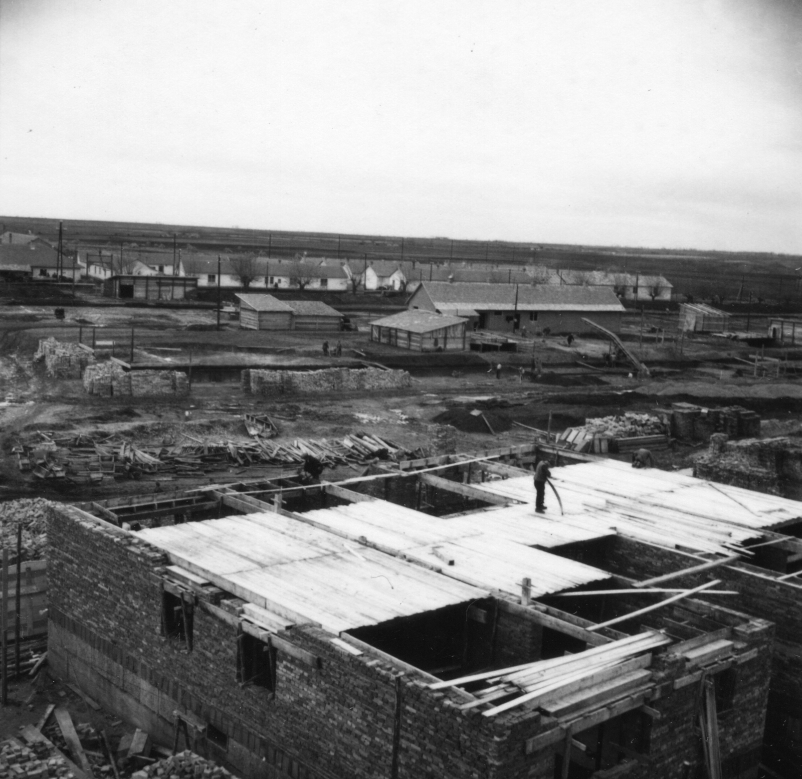 Hungary, Dunaújváros, (Dunapentele), Görbe utca., 1950, Bauer Sándor, construction, Fortepan #126914