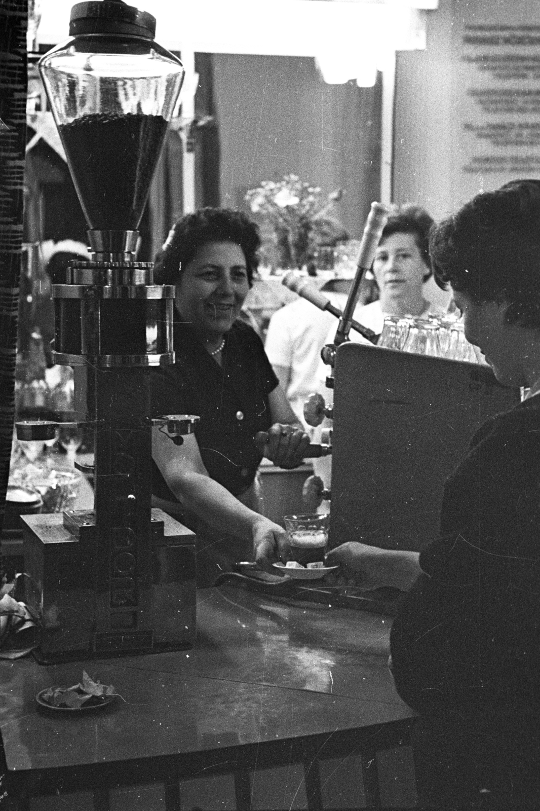 Hungary, Budapest VII., István (Landler Jenő) utca 10., Bajnok cukrászda., 1963, Bauer Sándor, Budapest, Fortepan #126990
