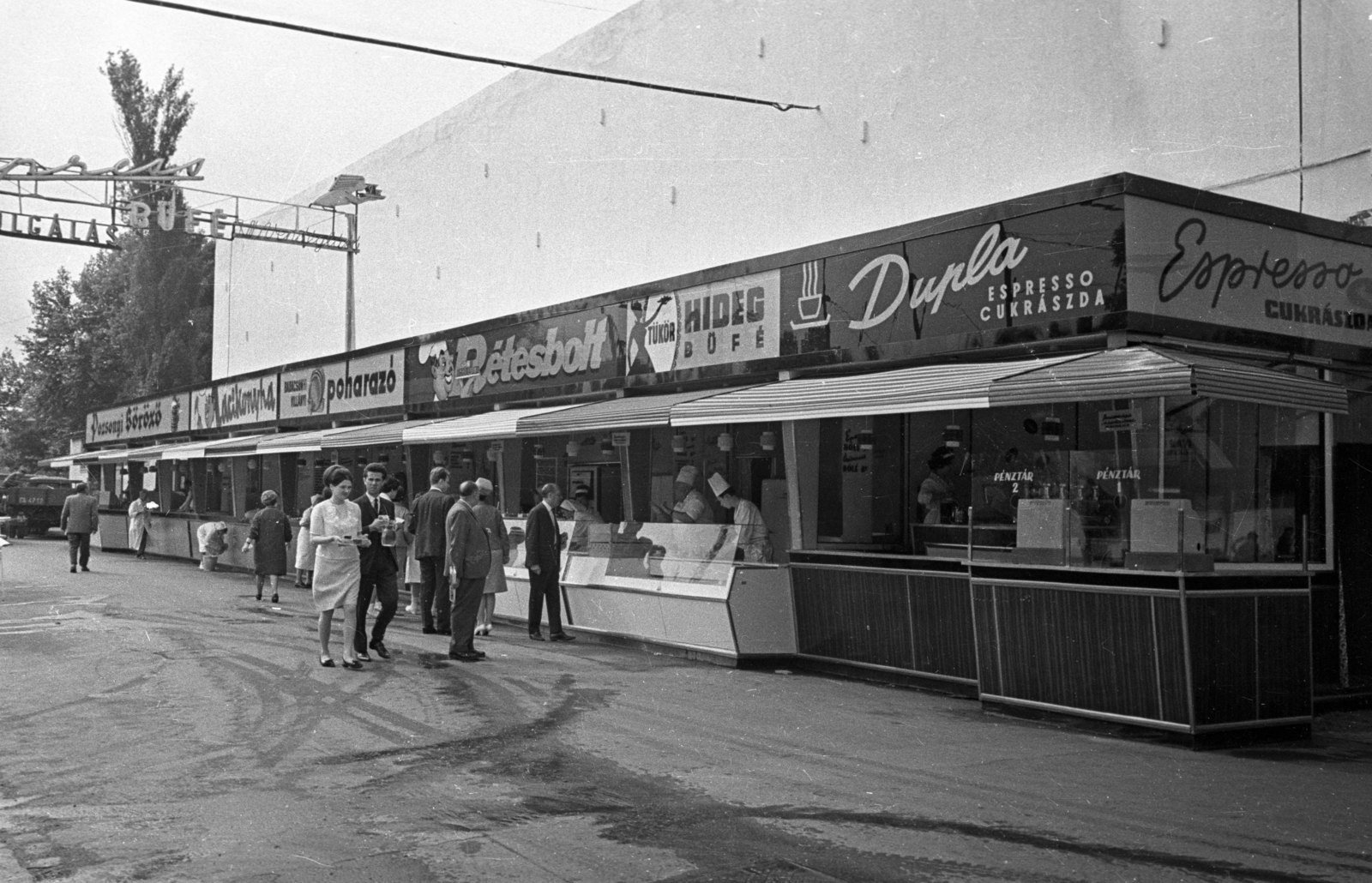 Hungary, Budapest XIV., 1964, Bauer Sándor, international fair, buffet, Budapest, Fortepan #127053