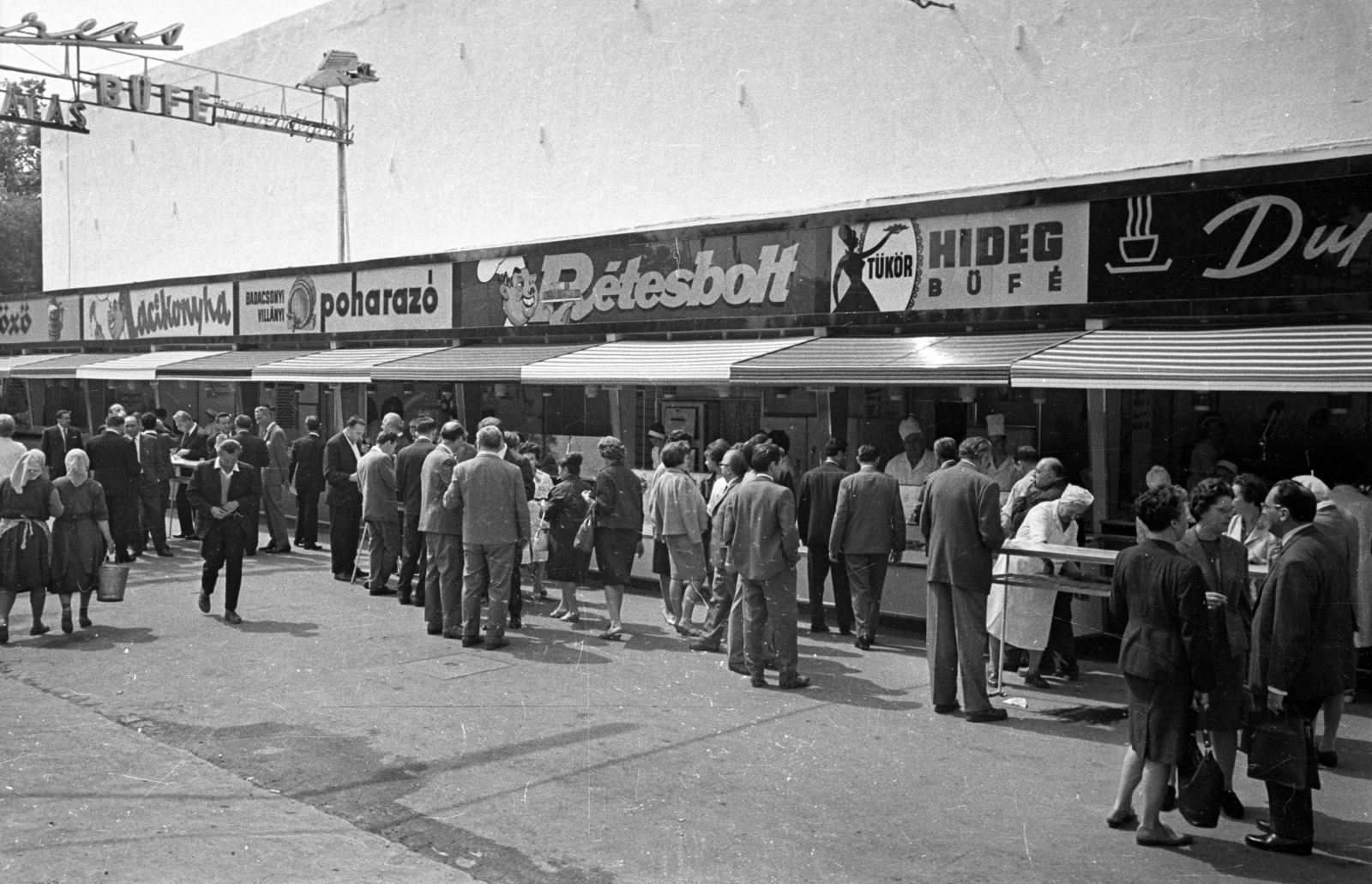 Hungary, Budapest XIV., 1964, Bauer Sándor, Budapest, Fortepan #127057