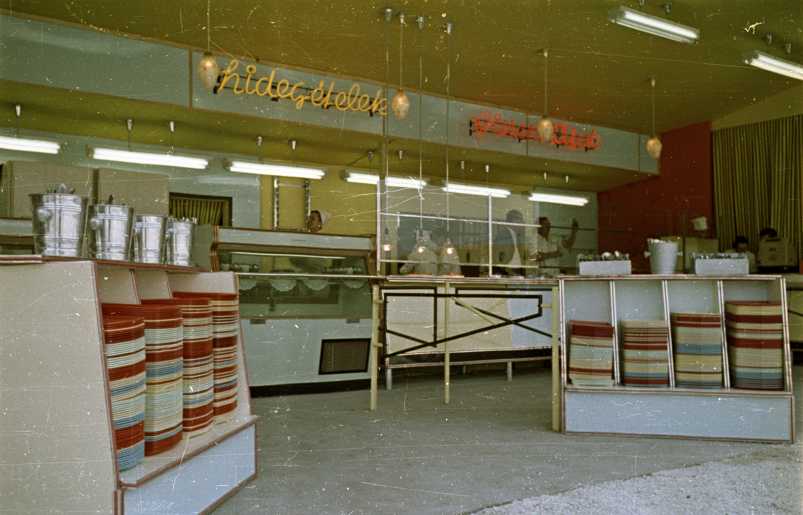 Hungary, Budapest XIV., a XIII. kerületi Vendéglátóipari Vállalat expressz büféje., 1963, Bauer Sándor, colorful, neon sign, Budapest, Fortepan #127091