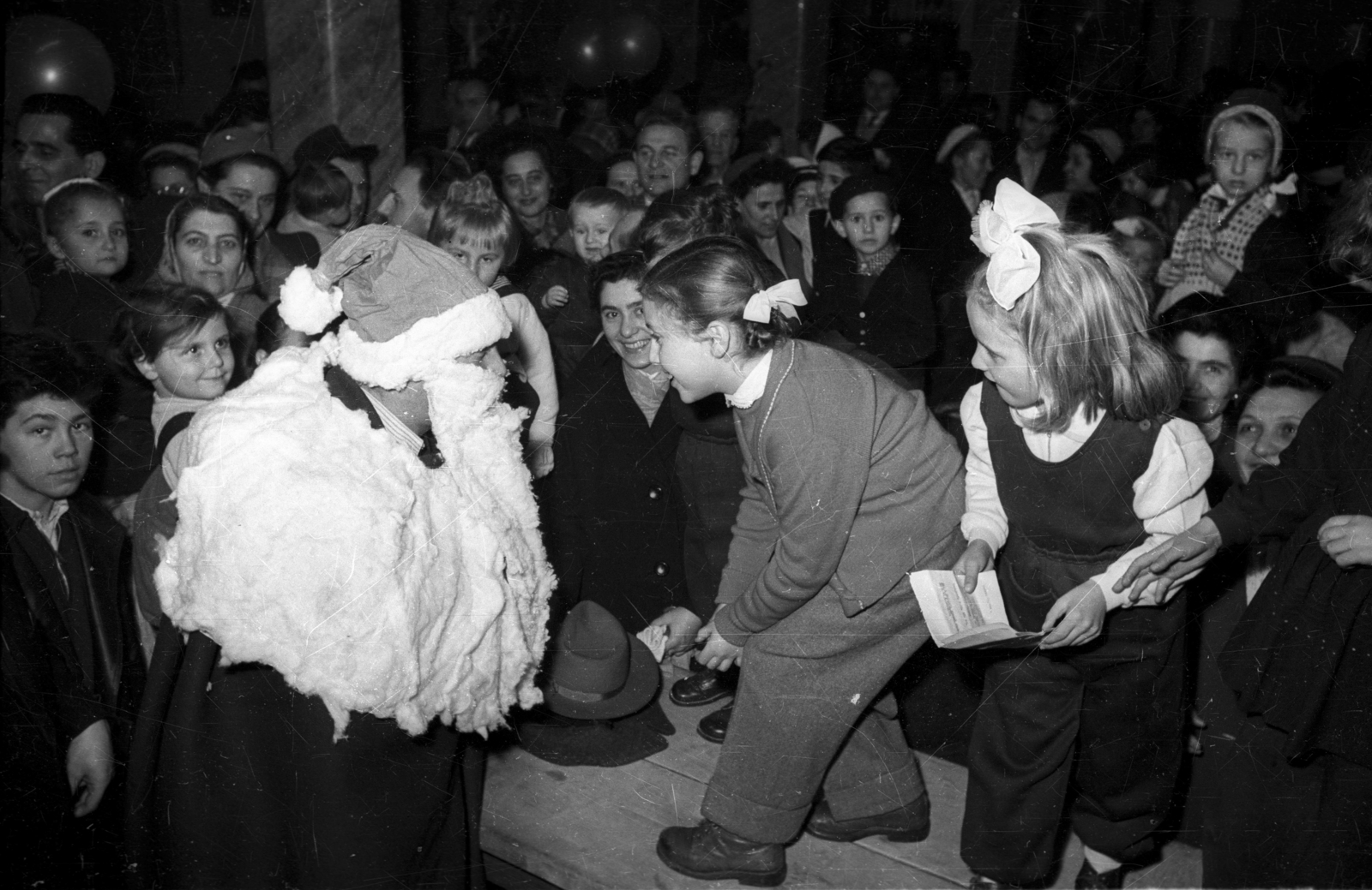 1959, Bauer Sándor, Santa Claus, kids, Fortepan #127143