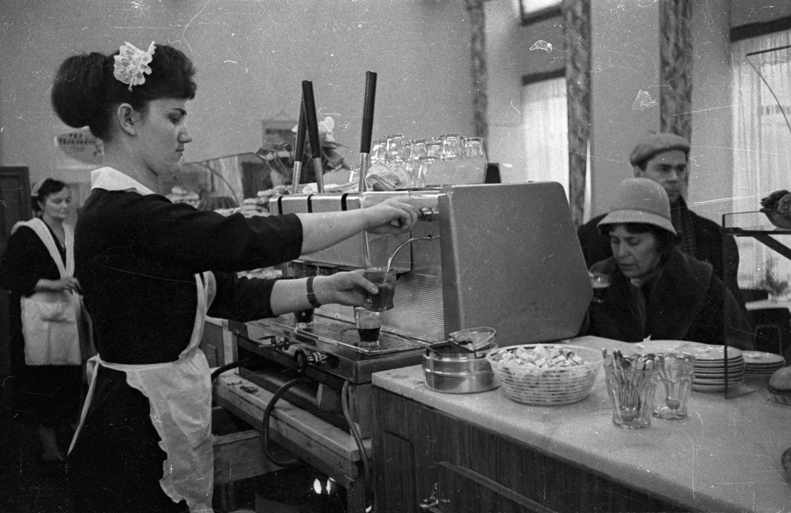 1962, Bauer Sándor, espresso, coffee, coffee machine, hat, apron, coif, Fortepan #127264