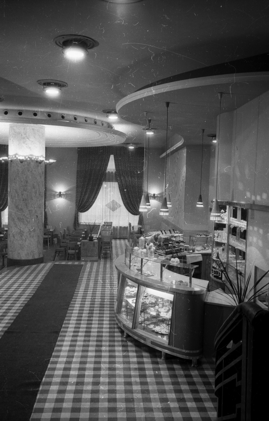 Magyarország, Budapest VIII., József körút 52-56., Vidám bisztró., 1960, Bauer Sándor, Budapest, Fortepan #127265