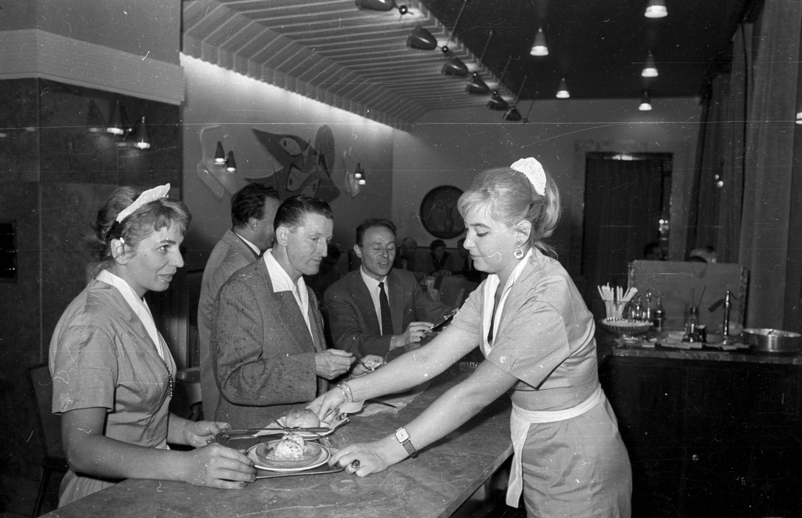 Hungary, Budapest V., Apáczai Csere János utca, Dunagyöngye eszpresszó a Duna Szállóban., 1959, Bauer Sándor, Budapest, Fortepan #127386