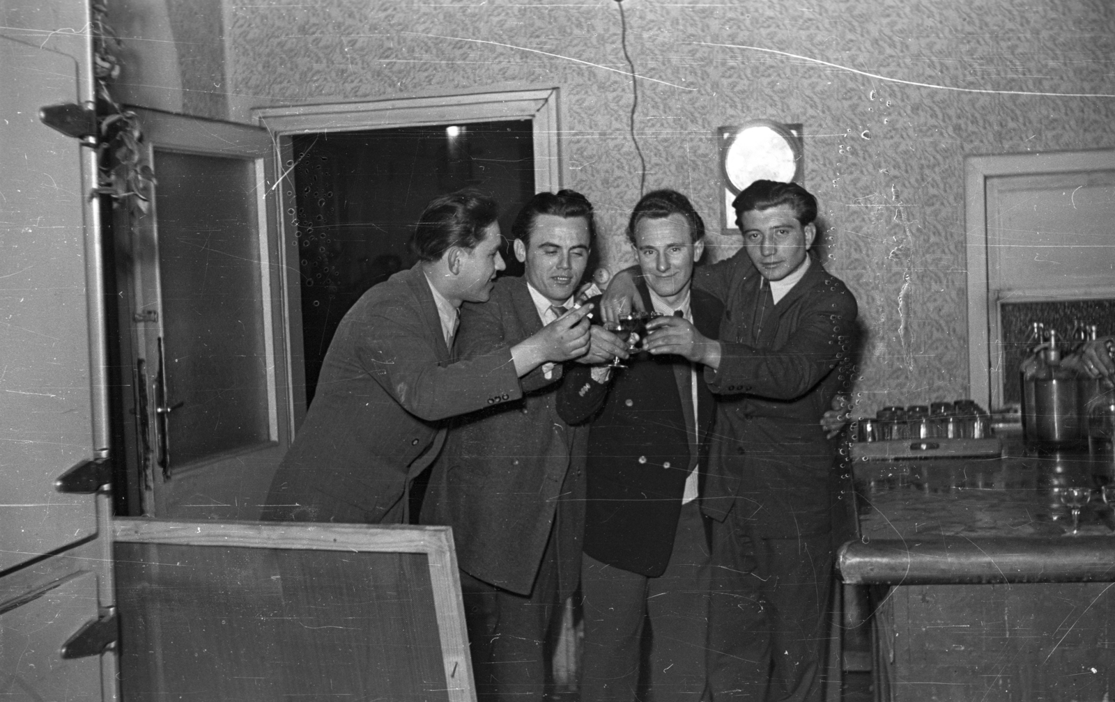 1957, Bauer Sándor, drinking, men, Fortepan #127918