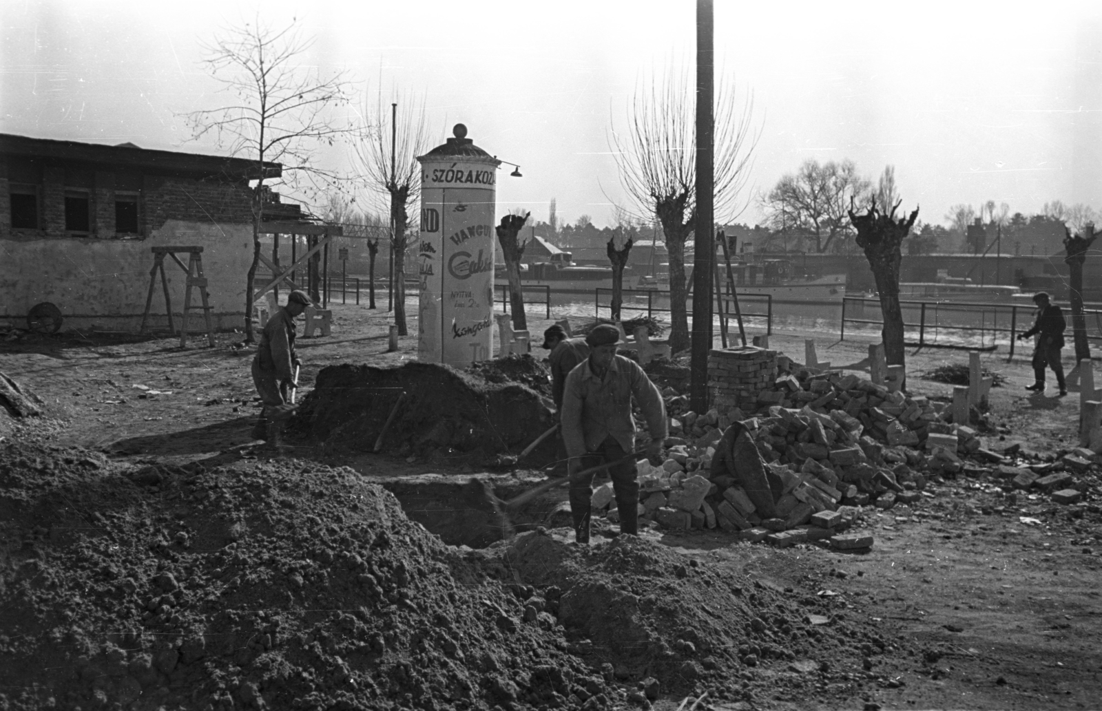 Hungary,Lake Balaton, Siófok, kikötő., 1957, Bauer Sándor, construction, Fortepan #128036