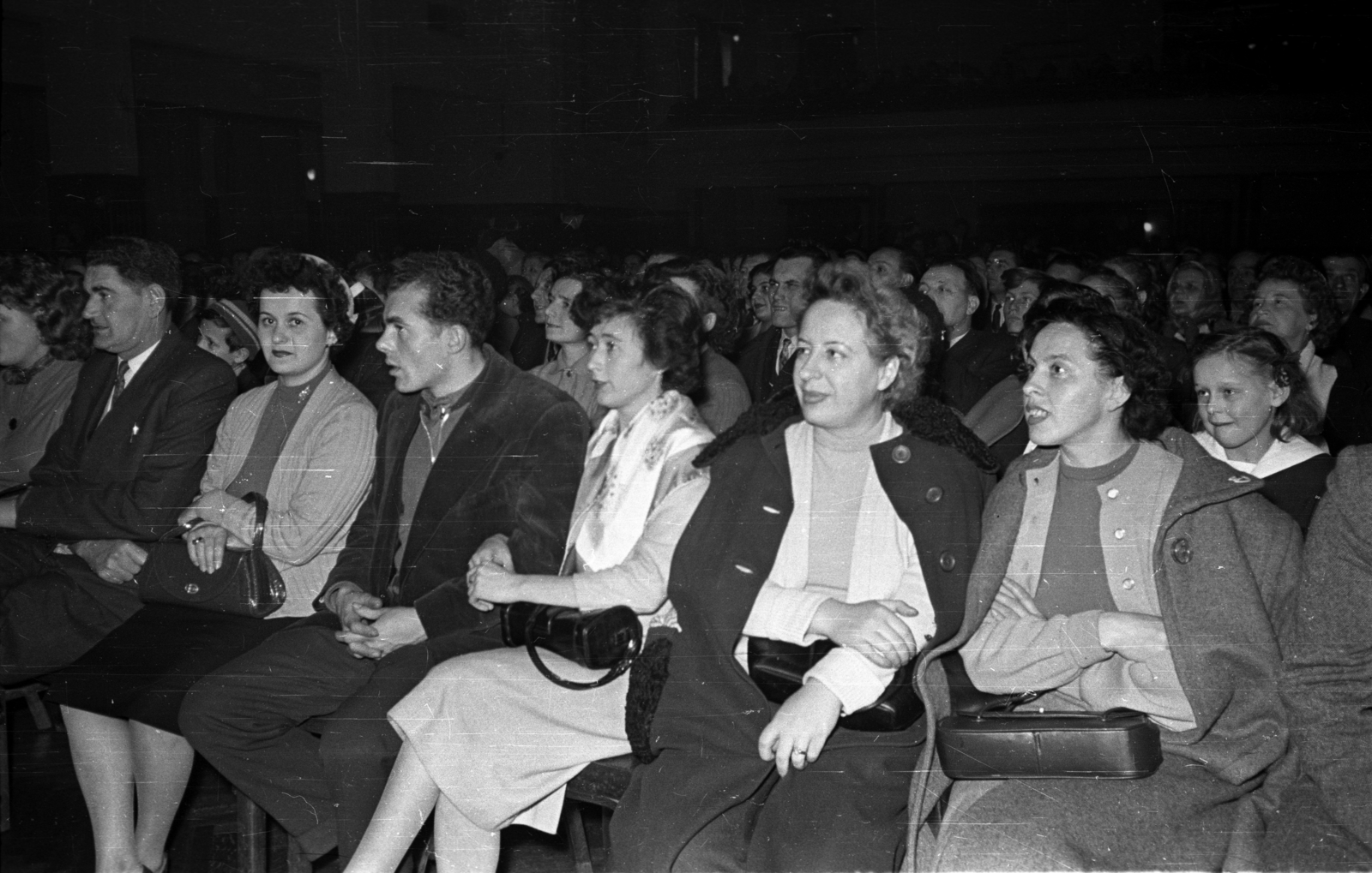 Hungary, Budapest XX., Nagy Győry István út 4-6., Vasas Kultúrház (később Csili Művelődési Központ)., 1953, Bauer Sándor, play, Budapest, audience, Fortepan #128113