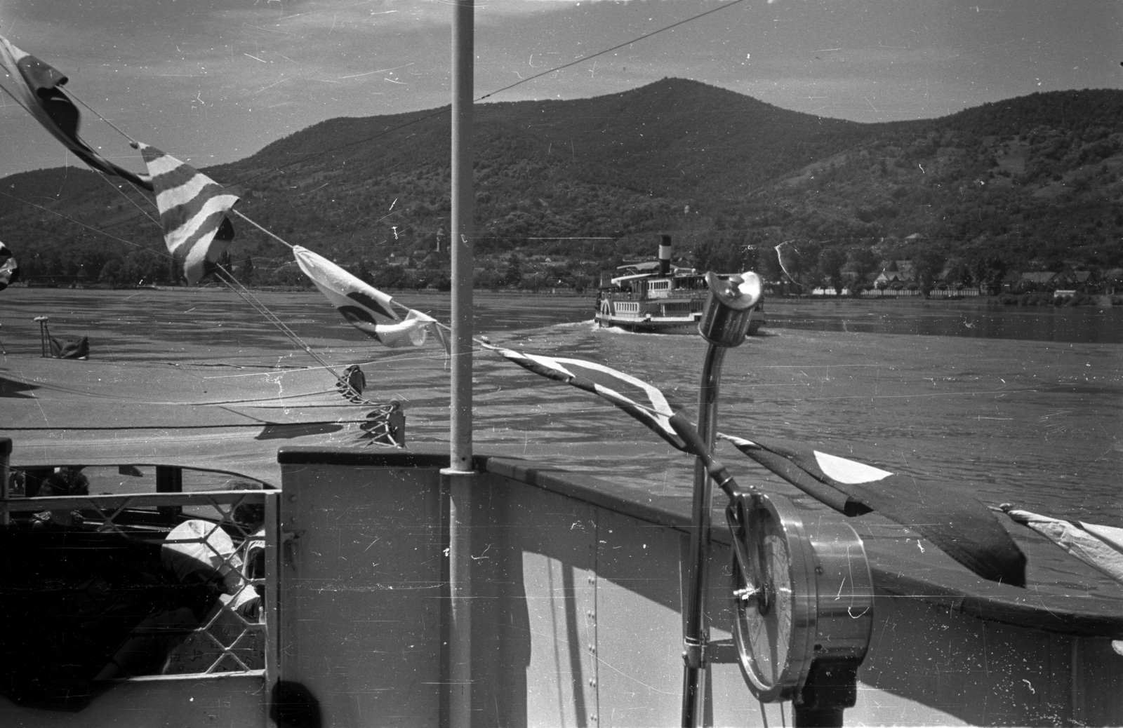 Hungary,Danube Bend, Nagymaros a Dunáról nézve., 1953, Bauer Sándor, ship, Fortepan #128126