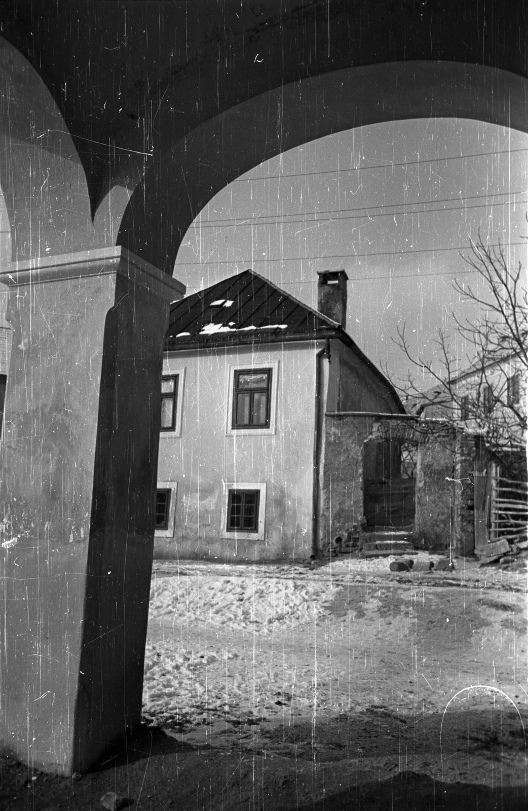 Hungary, Veszprém, Miklós (Traktor) utca 3-5., a Káptalani malomtól nézve., 1956, Bauer Sándor, arch, Fortepan #128161