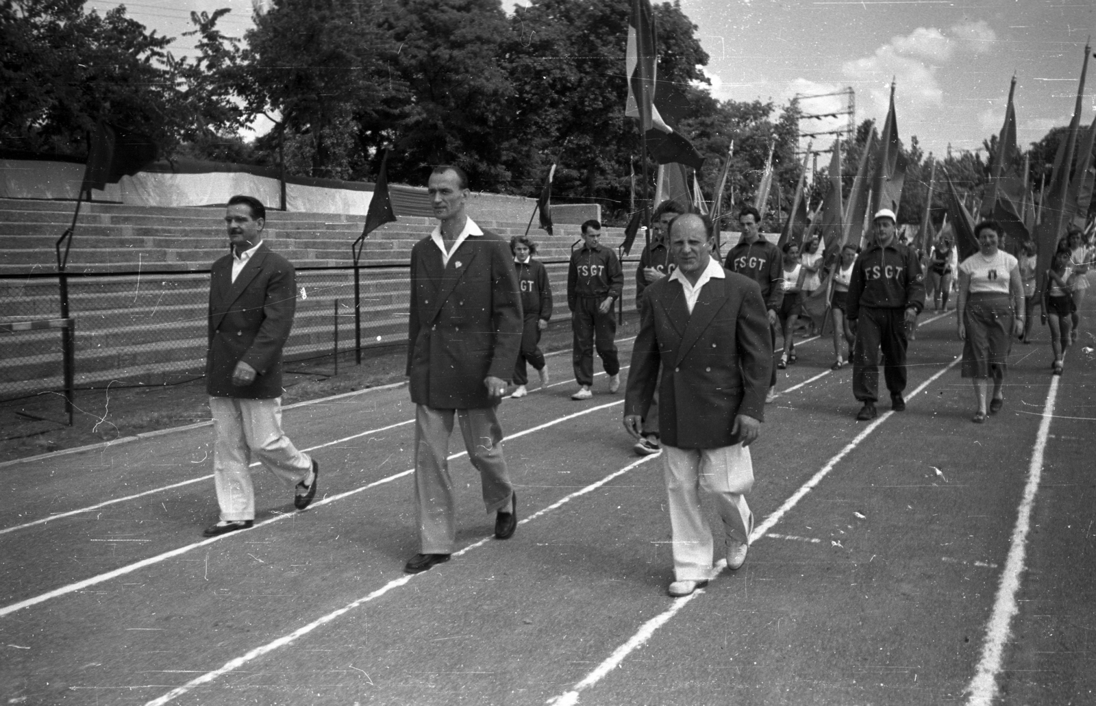 Hungary, People's Park, Budapest X., Építők pálya., 1956, Bauer Sándor, Budapest, uniform, sweater, Fortepan #128252