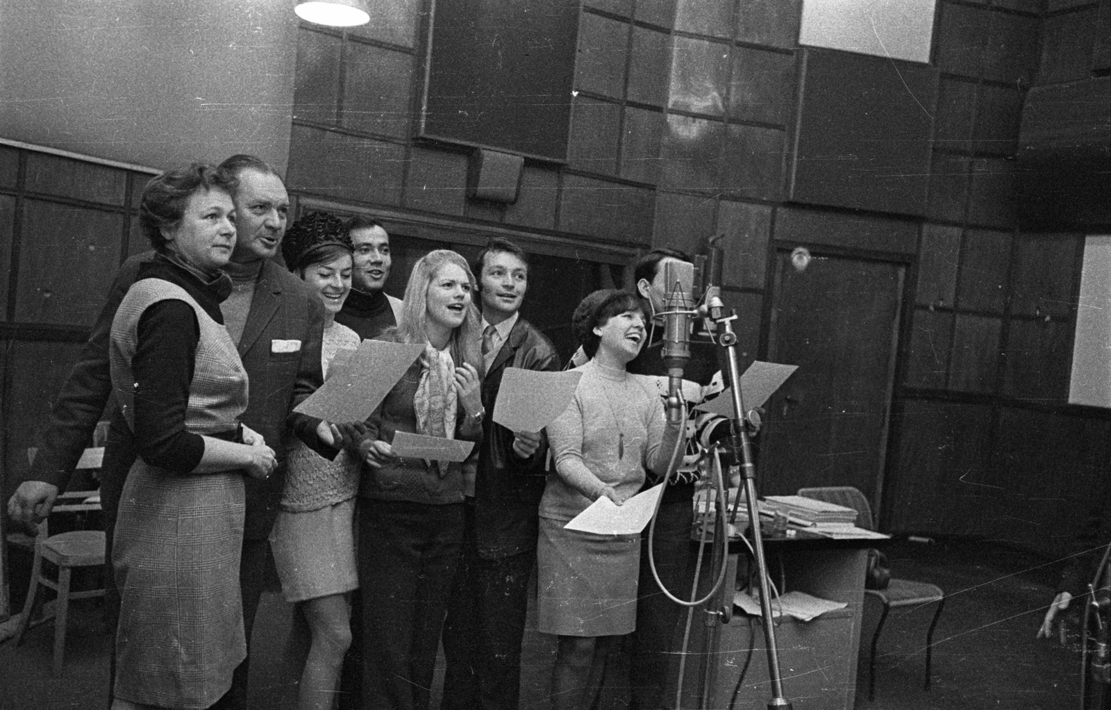 1968, Bauer Sándor, celebrity, microphone stand, Fortepan #128316