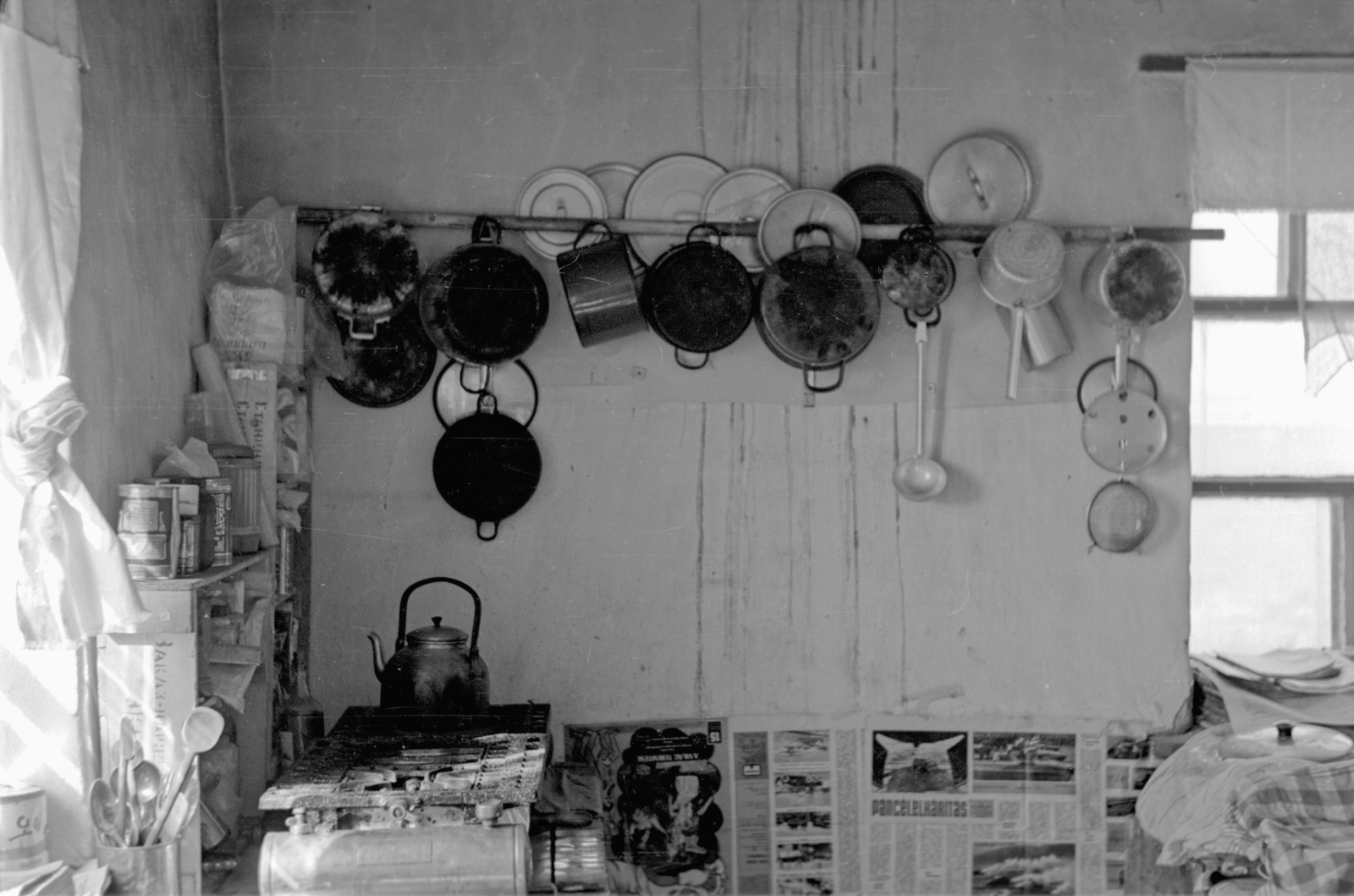 Mongolia, 1969, Bagi Gábor, Bagi Róbert, kitchen, kitchenware, Fortepan #128654