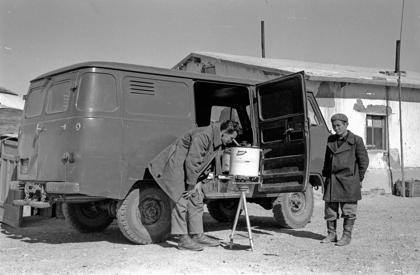 Mongolia, 1969, Bagi Gábor, Bagi Róbert, UAZ-brand, gravity survey, trest measure, Fortepan #128658