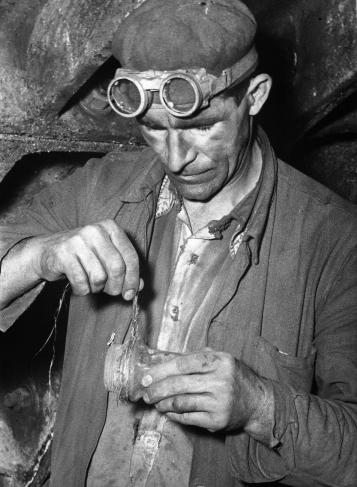 Magyarország, Budapest V., állagmegóvási munkák a szüneteltetett metróépítés Astoria - Deák Ferenc tér közötti szakaszán., 1959, metróépítés, Budapest, Fortepan #128762