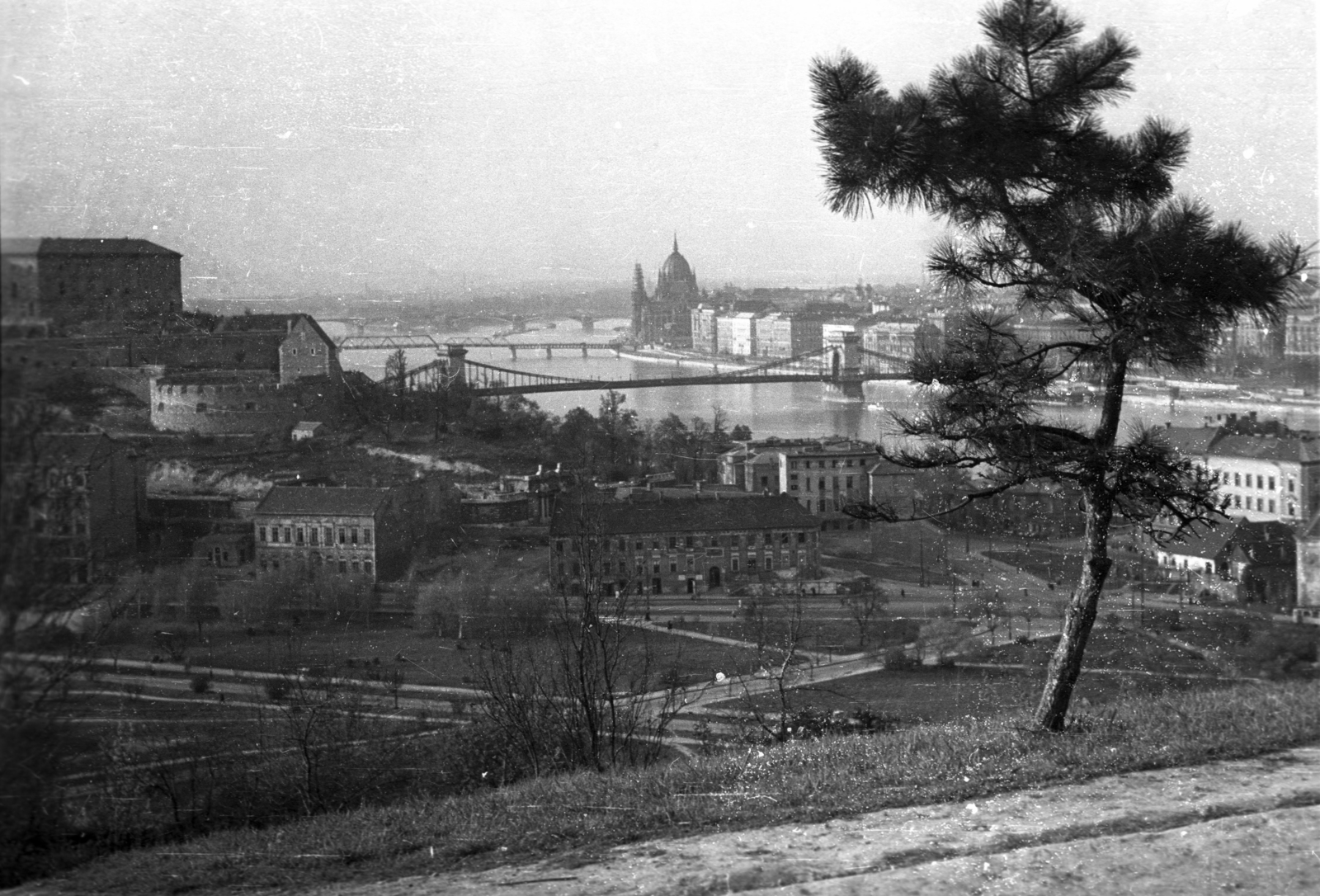 Hungary, Budapest I., kilátás a Tabán és a Parlament felé., 1955, Gali, Budapest, Fortepan #128948