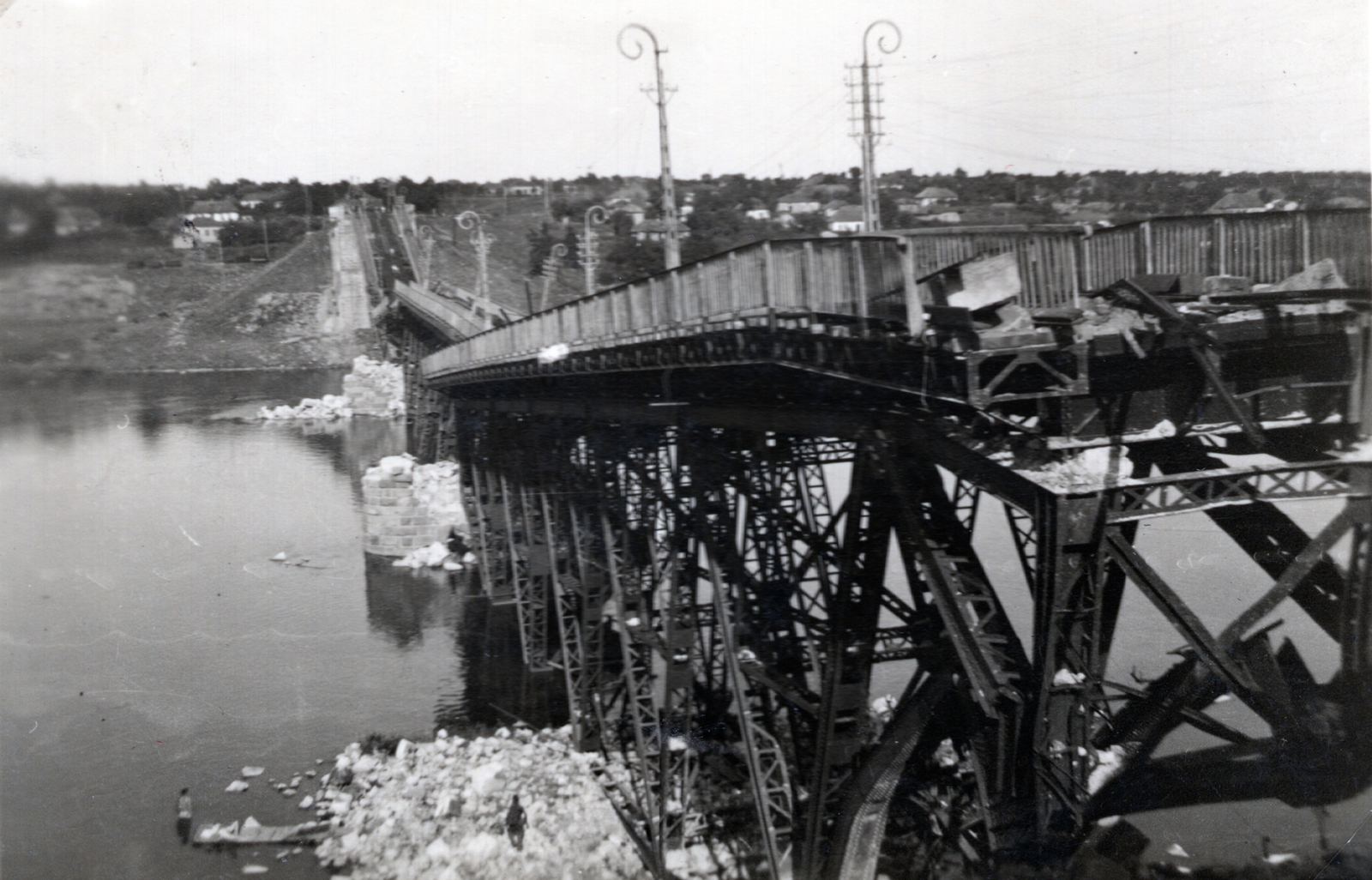 Ukraine, Pervomaysk, Bug folyó, lerombolt vasúti híd., 1941, Hajdu Fedő Károly, eastern front, second World War, wrecked bridge, Fortepan #129120