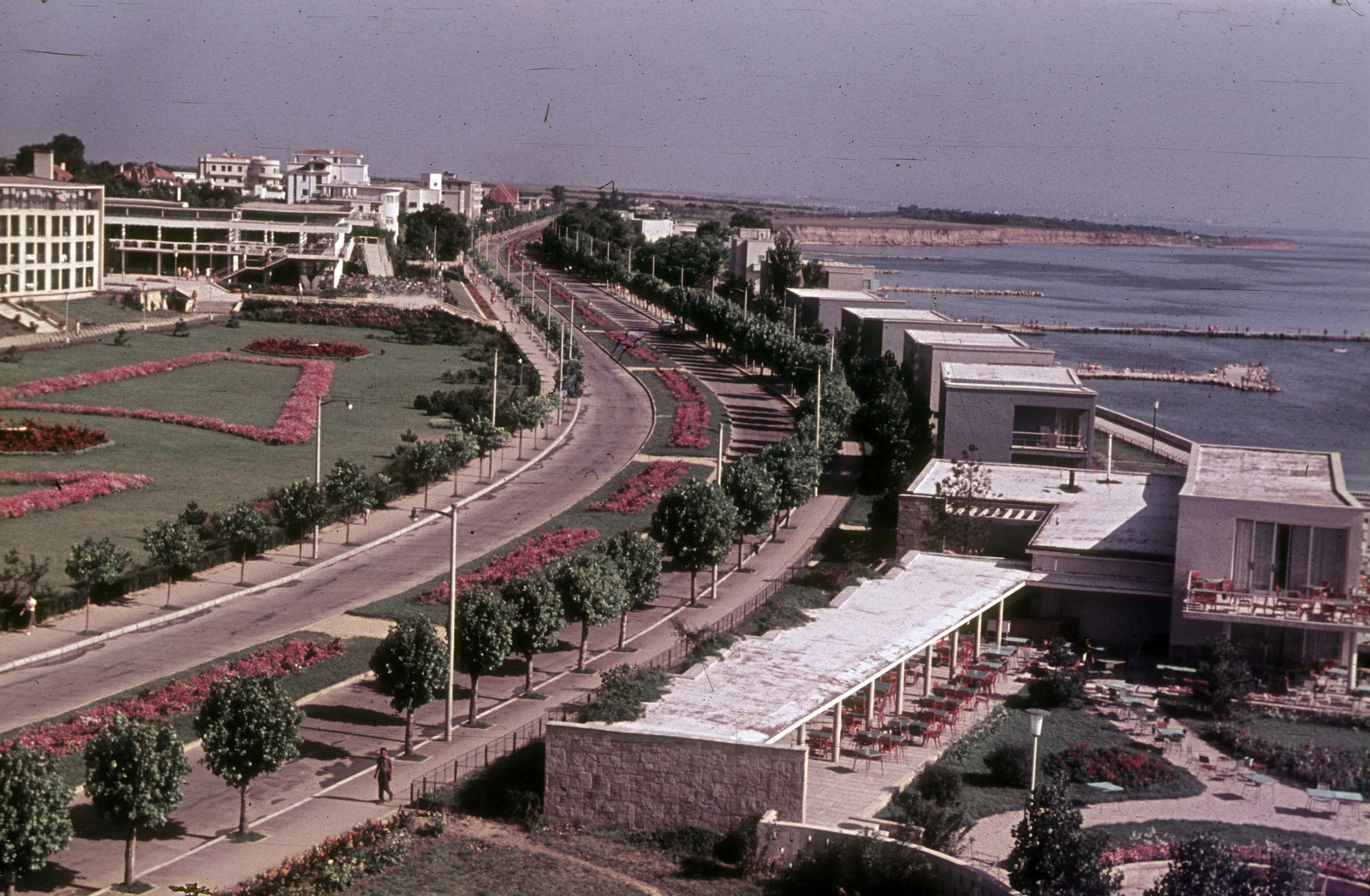 Romania, Eforie, Eforie-Nord, Bulevardul Tudor Vladimirescu., 1960, Heinzely Béla, colorful, Fortepan #129219