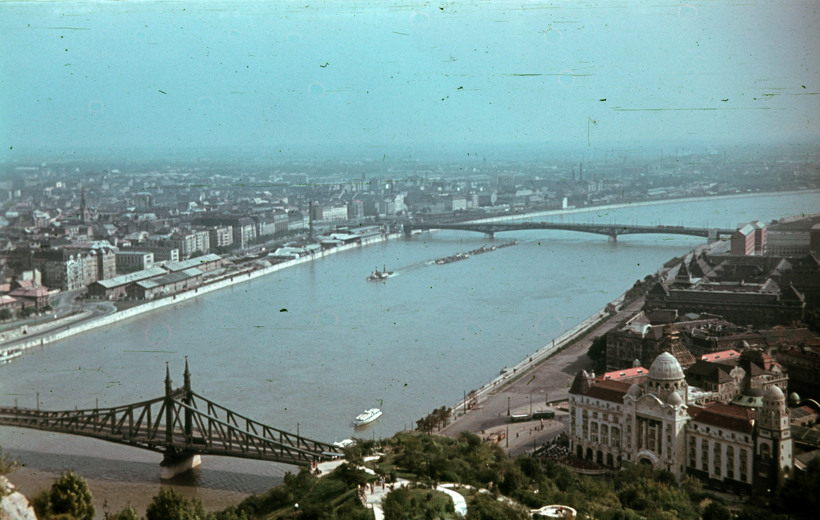 Hungary, Budapest IX.,Budapest XI., kilátás a Szabadság híd és a Közraktárak felé, jobbra a Petőfi híd., 1955, Heinzely Béla, Budapest, colorful, Fortepan #129229