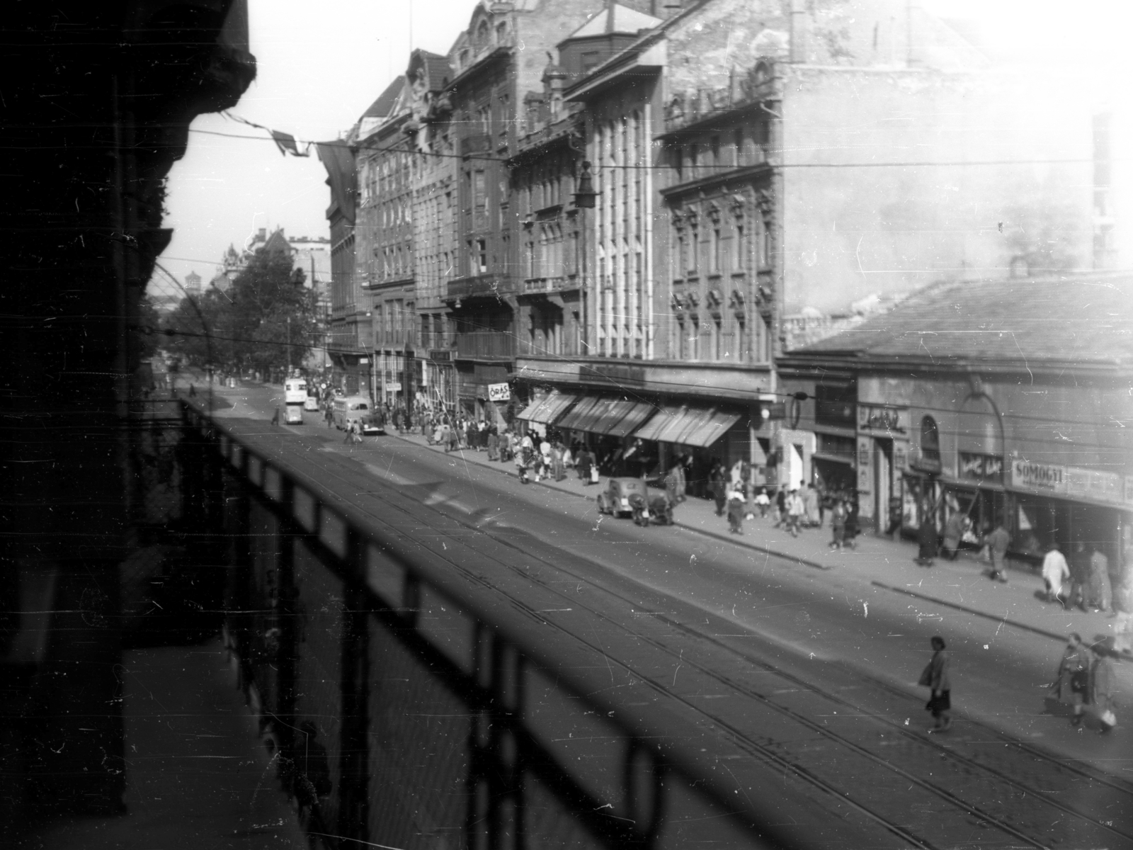 Magyarország, Budapest V., Kossuth Lajos utca az Astoria felé nézve., 1952, Horváth Miklós dr, járókelő, utcakép, életkép, Budapest, Fortepan #129325