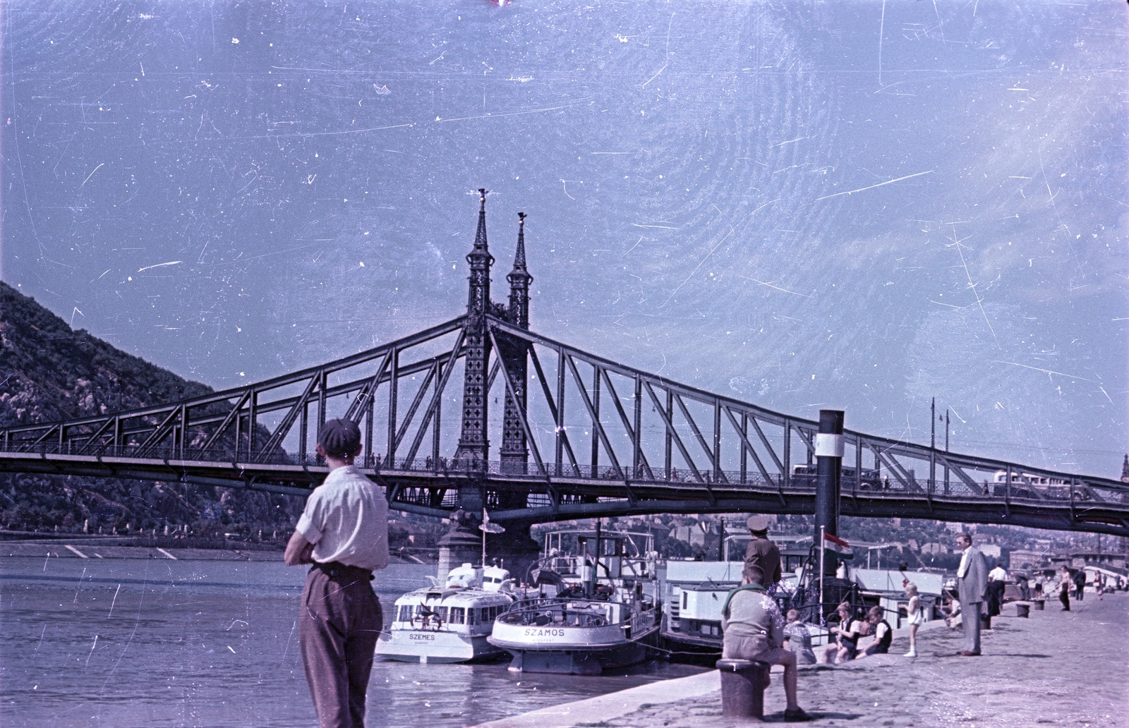 Hungary, Budapest IX., pesti alsó rakpart, szemben a Szabadság híd., 1955, Horváth Miklós dr, colorful, Budapest, Fortepan #129414