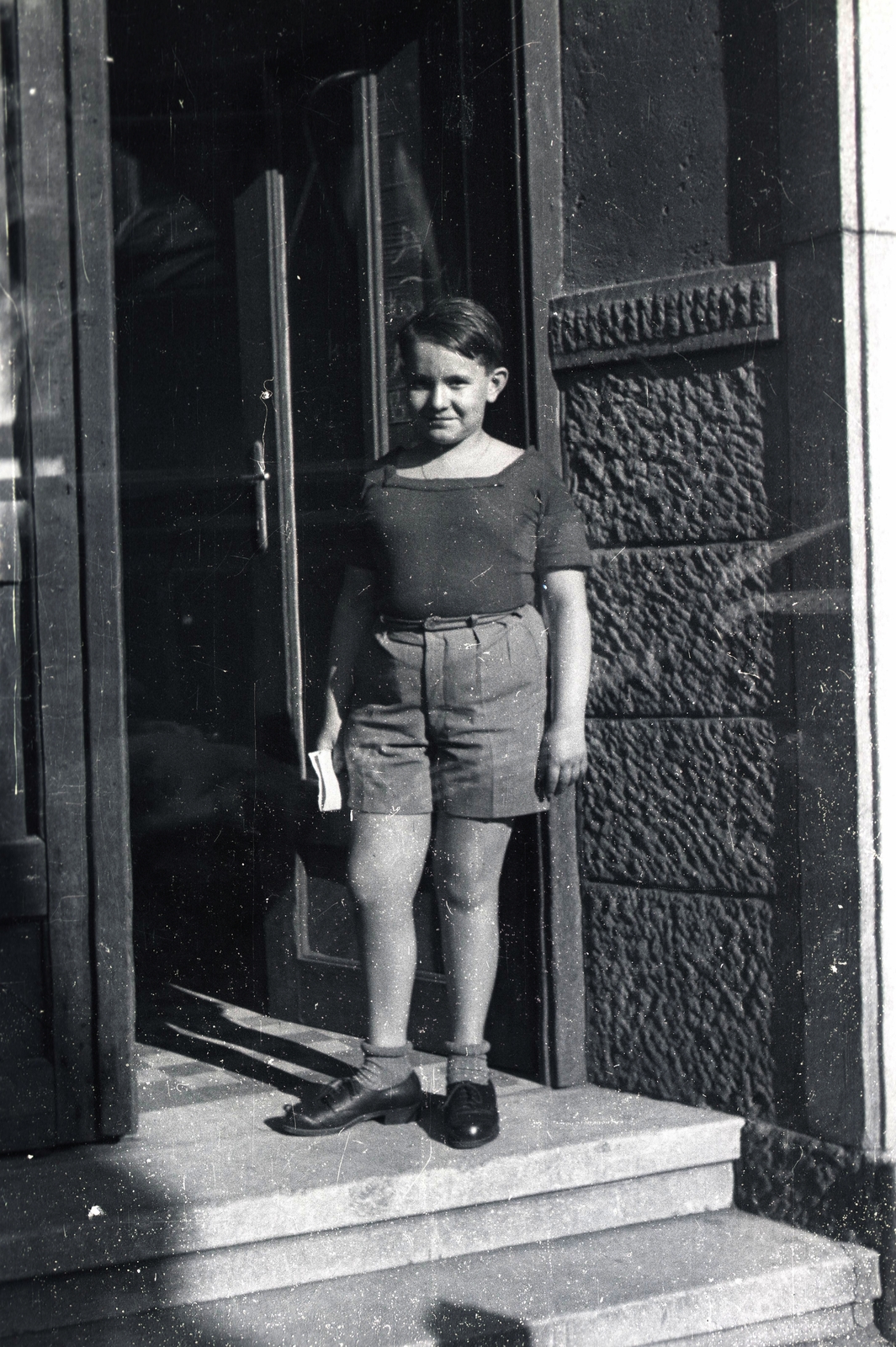 1948, Horváth Miklós dr, portrait, gate, boy, Fortepan #129444