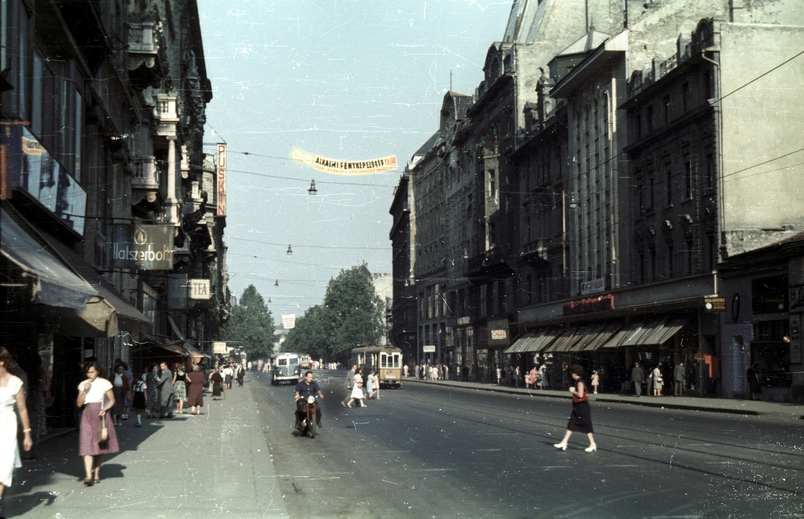 Magyarország, Budapest V., Kossuth Lajos utca az Astoria felé nézve., 1959, Horváth Miklós dr, Budapest, Fortepan #129539