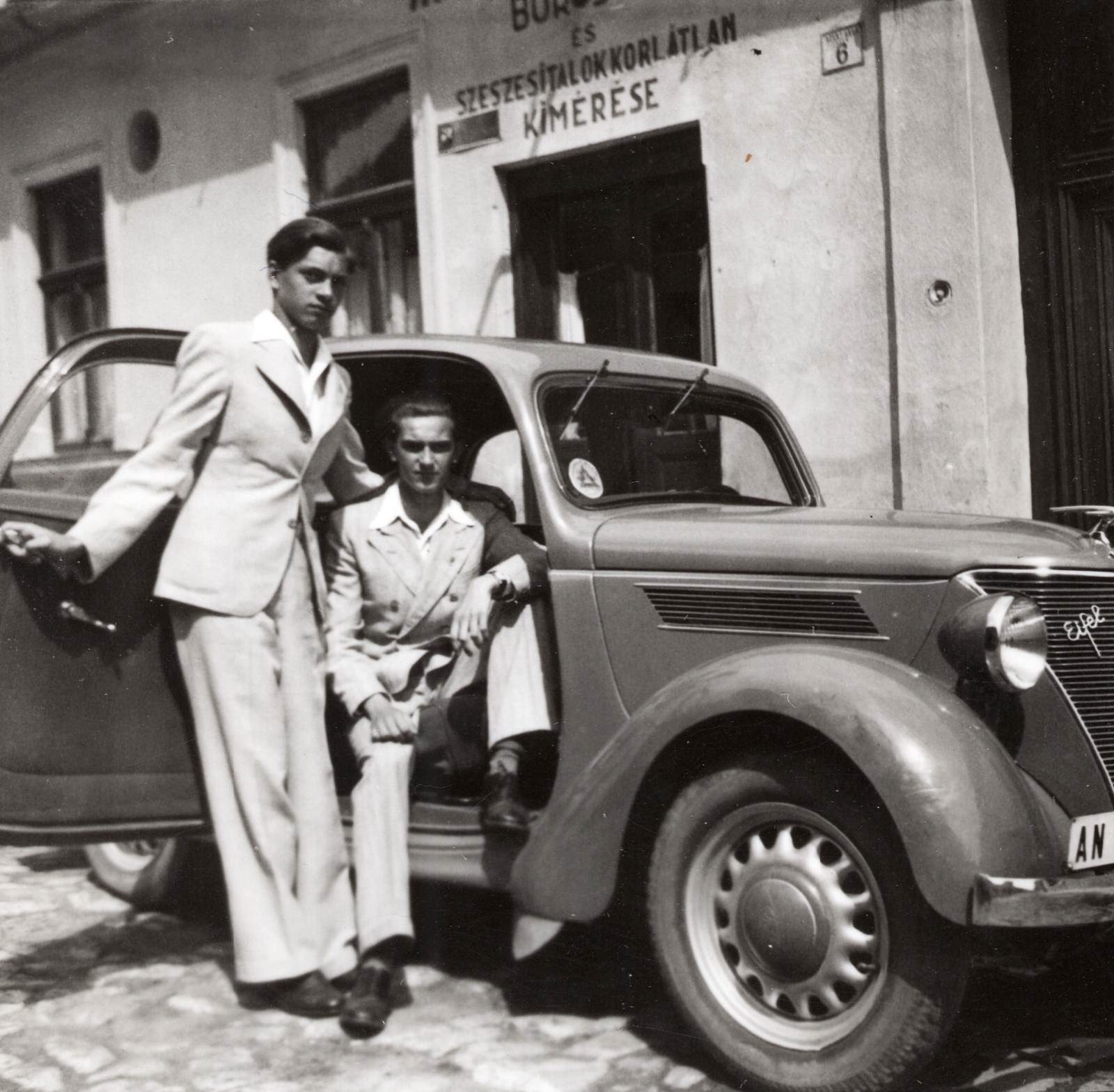 1935, Ladinek Viktor, német gyártmány, Ford-márka, automobil, kocsma, Ford Eifel, Fortepan #129863