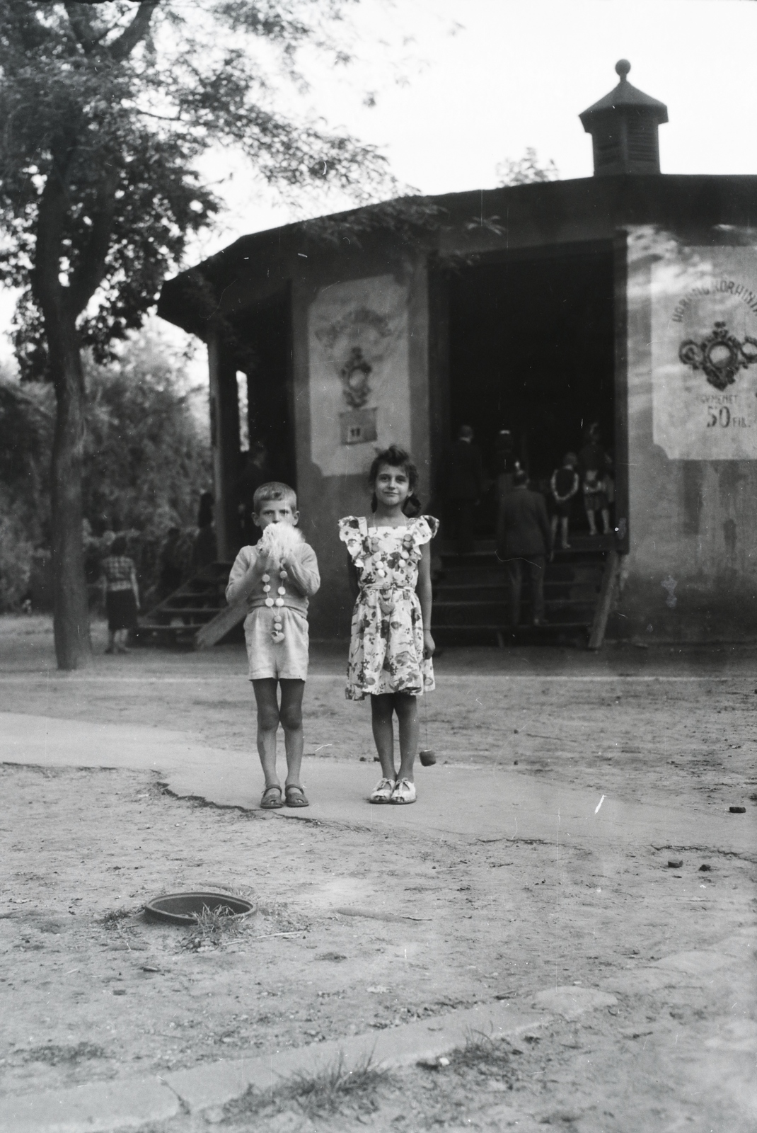 1950, Ladinek Viktor, girl, kid, candy floss, Fortepan #129880