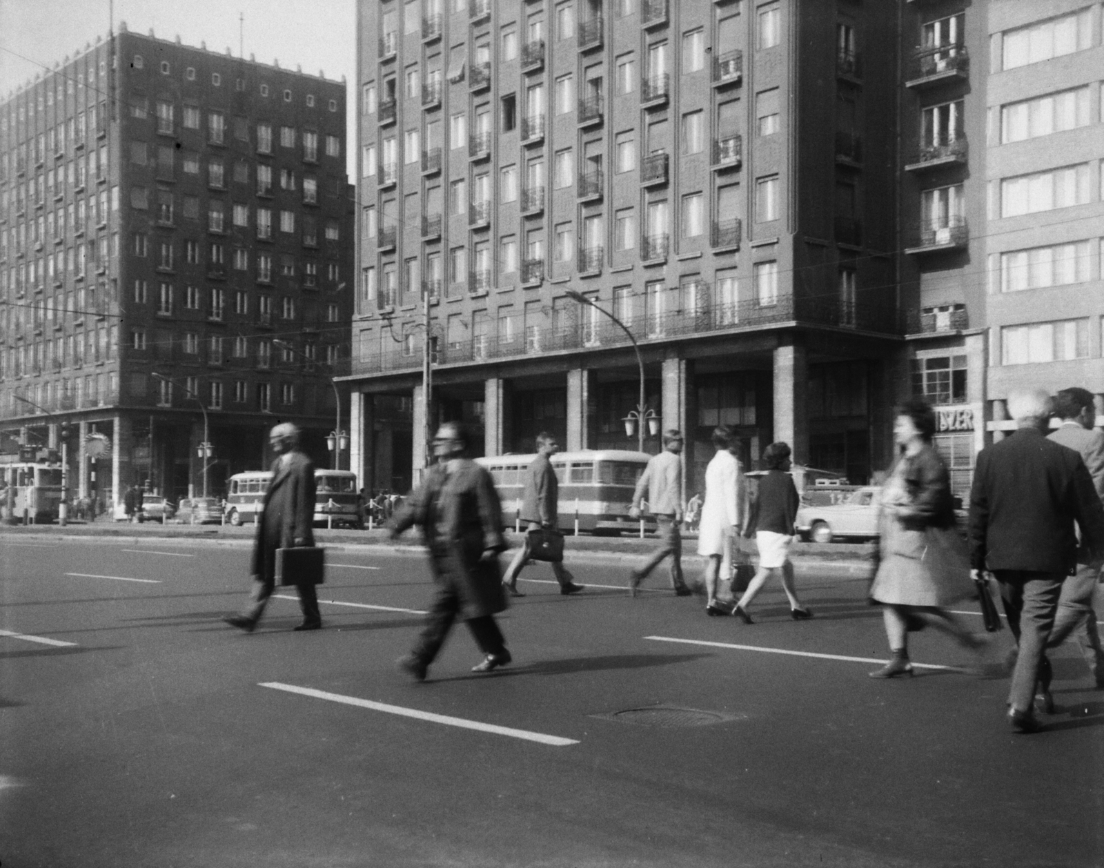 Magyarország, Budapest VII., Károly (Tanács) körút, balra a Madách Imre tér., 1962, Ladinek Viktor, Budapest, Fortepan #129938