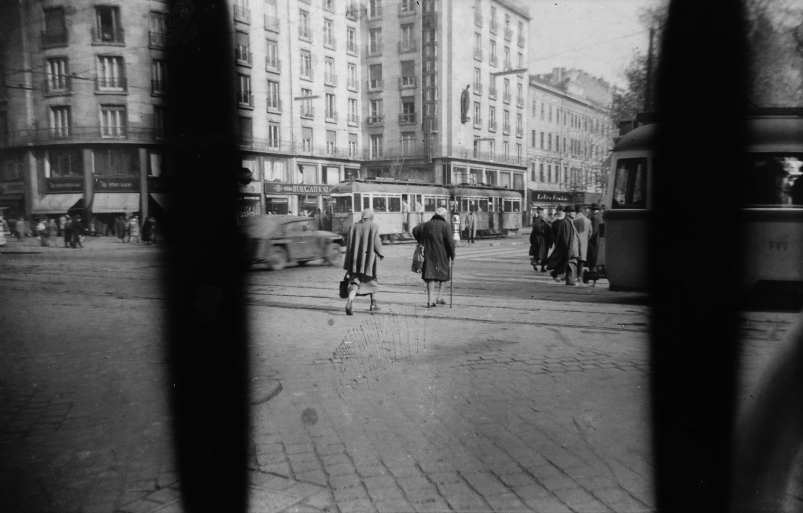 Hungary, Budapest VII., Astoria kereszteződés, Károly (Tanács) körút - Rákóczi út sarok, MTA lakóház és Georgia bérpalota., 1957, Fortepan/Album016, tram, Budapest, Fortepan #130031